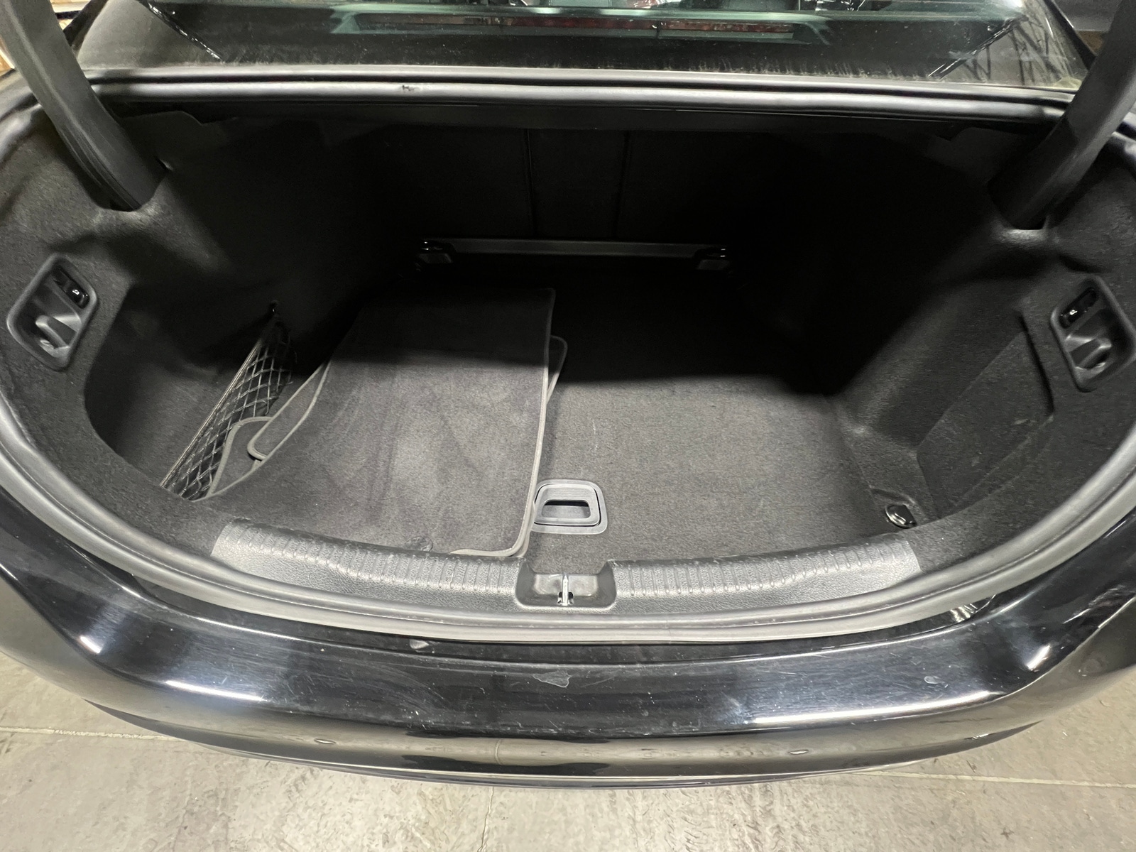 Thumbnail: 2024 Mercedes-Benz C-Class - 6