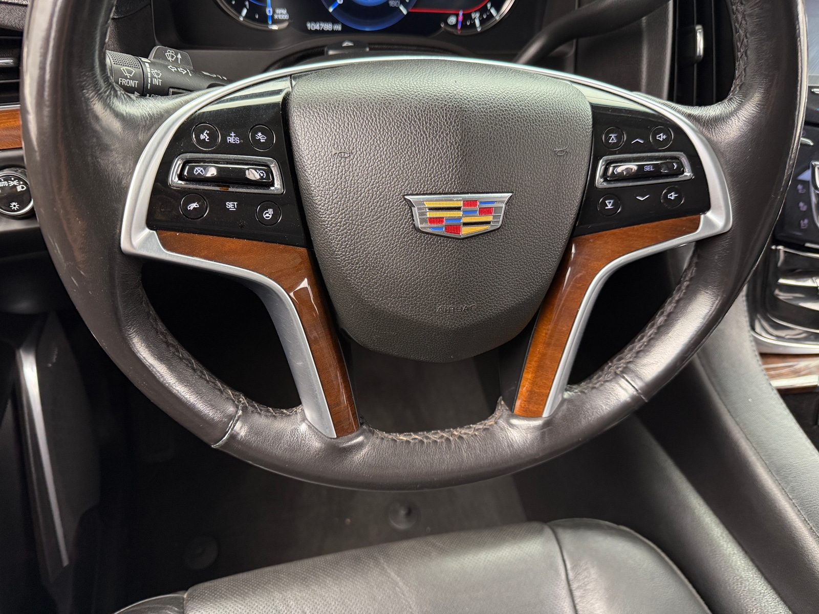 Thumbnail: 2018 Cadillac Escalade - 4
