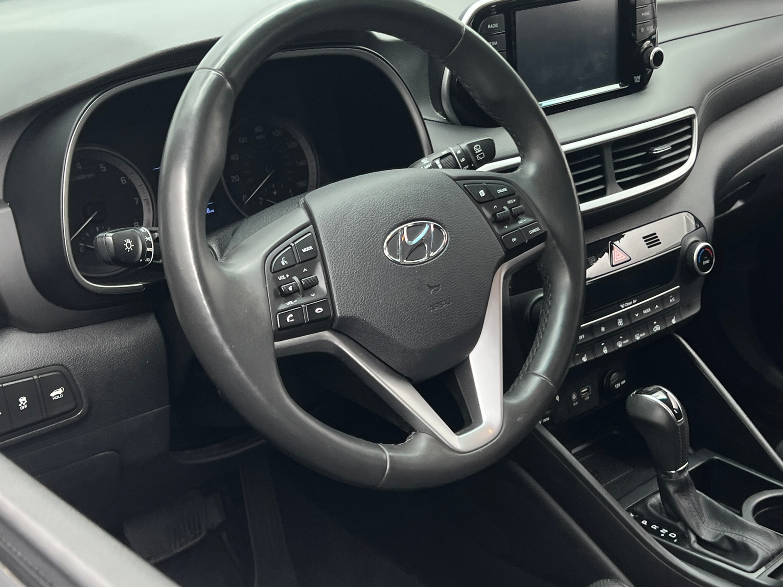 Thumbnail: 2019 Hyundai Tucson - 4