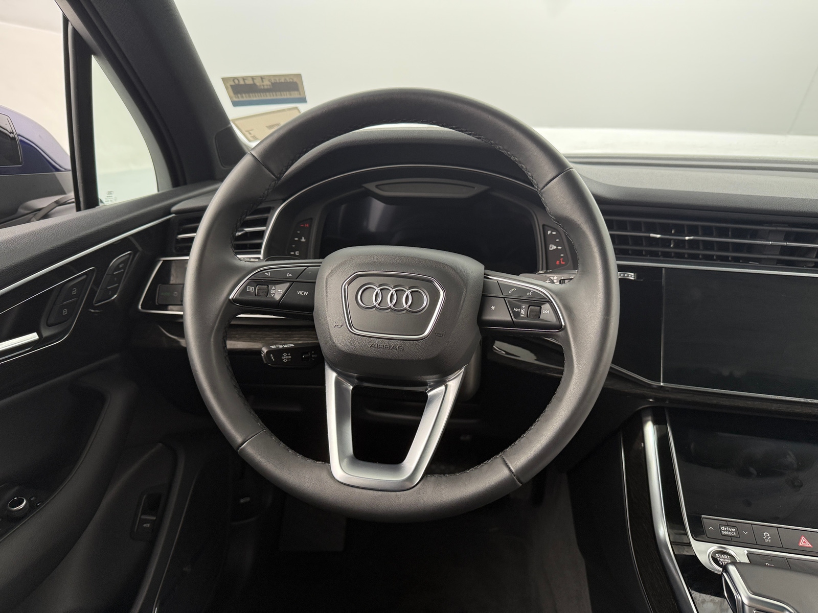 Thumbnail: 2022 Audi Q7 - 4