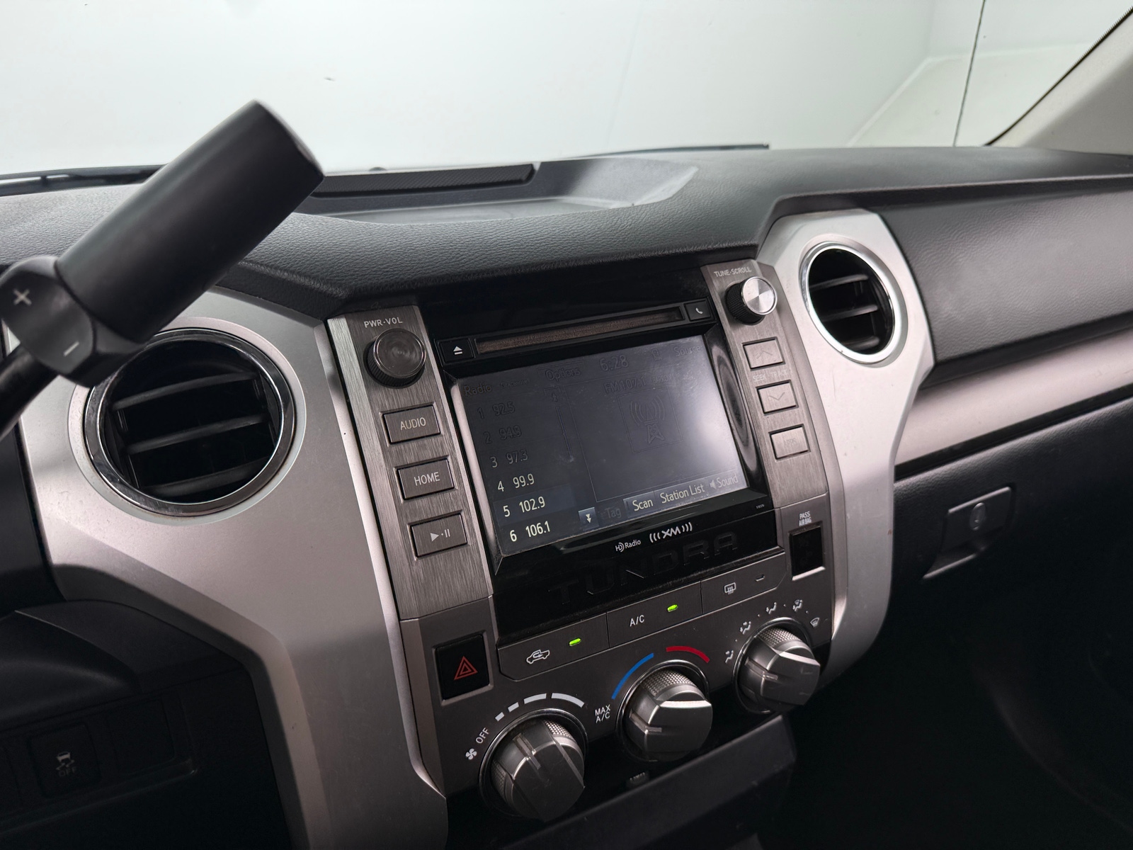 Thumbnail: 2019 Toyota Tundra - 4