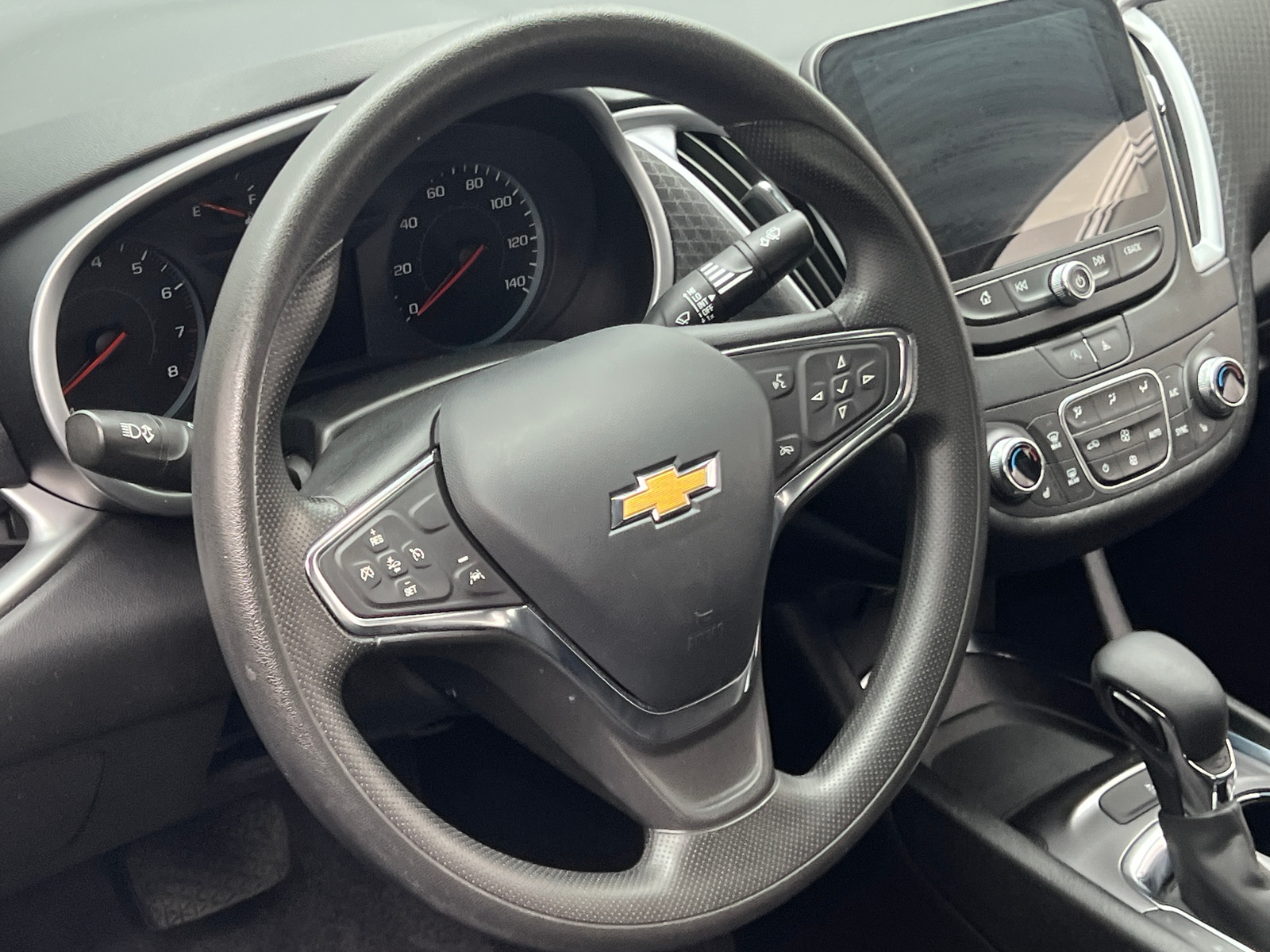 Thumbnail: 2023 Chevrolet Malibu - 5