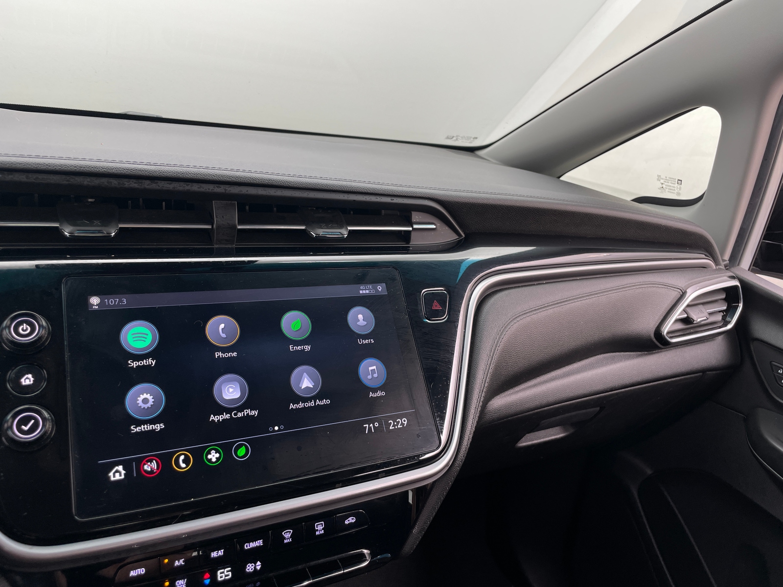 Thumbnail: 2022 Chevrolet Bolt EV - 4