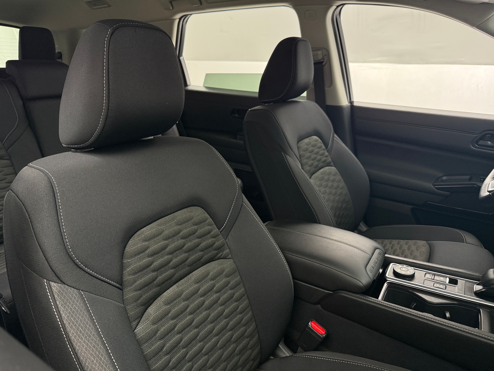 Thumbnail: 2024 Nissan Pathfinder - 2