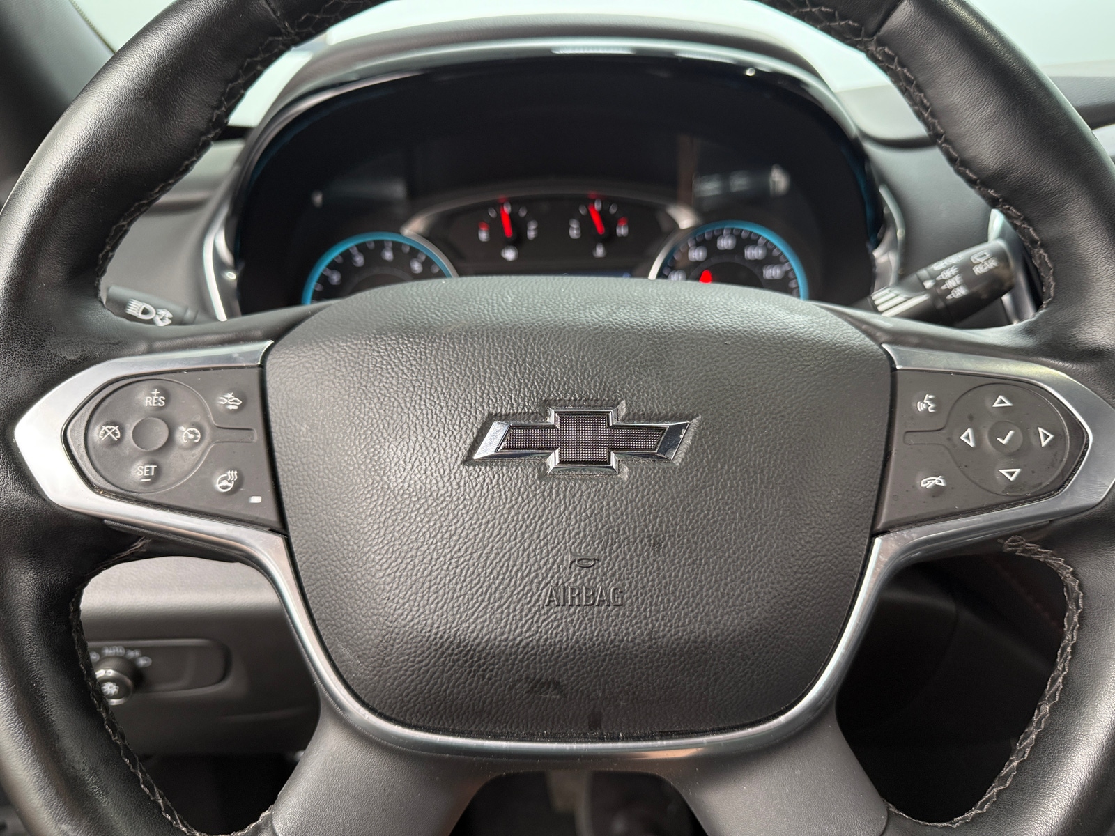 Thumbnail: 2023 Chevrolet Traverse - 4