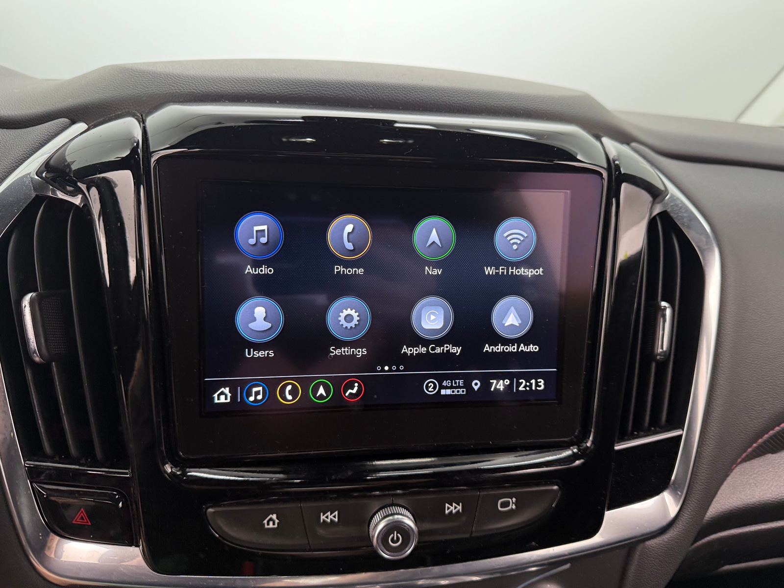 Thumbnail: 2023 Chevrolet Traverse - 3