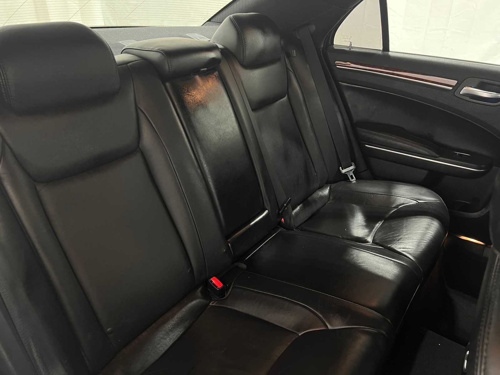 Thumbnail: 2013 Chrysler 300 - 5