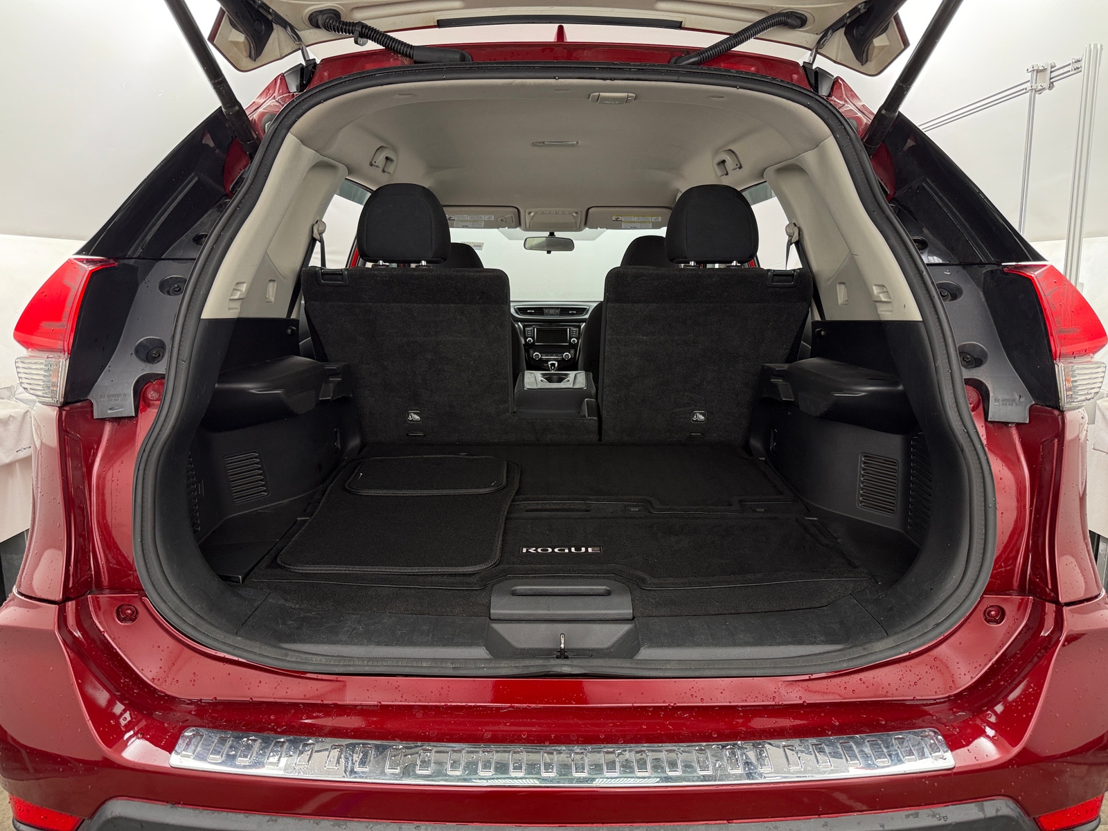 Thumbnail: 2018 Nissan Rogue - 7
