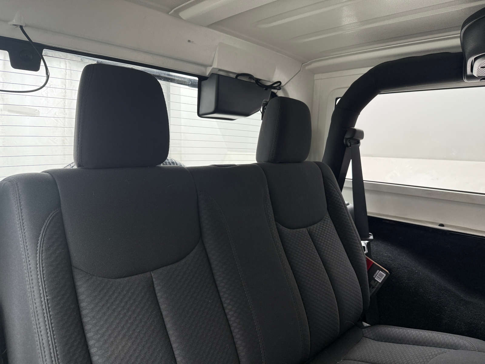 Thumbnail: 2016 Jeep Wrangler - 6