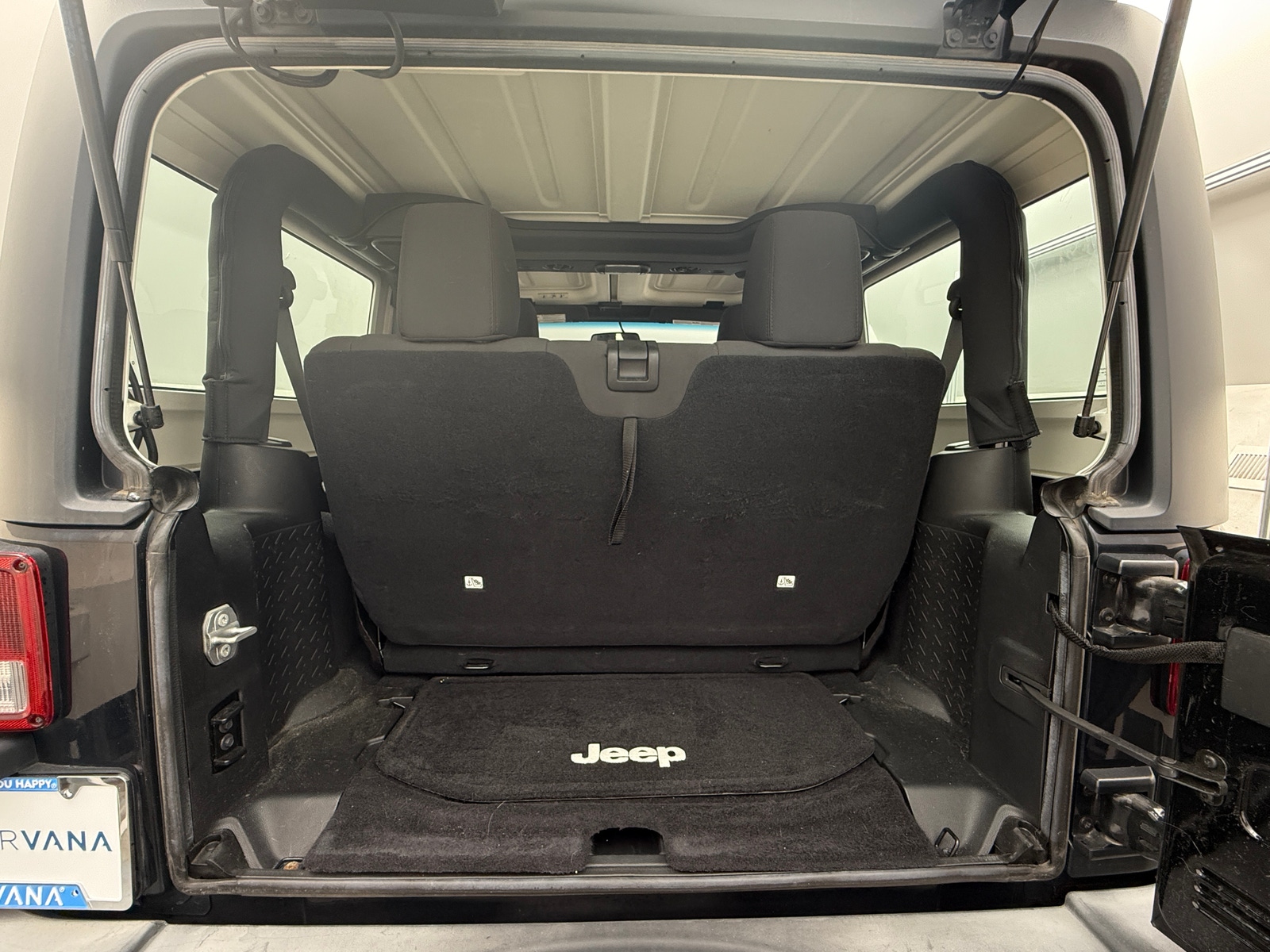 Thumbnail: 2016 Jeep Wrangler - 7