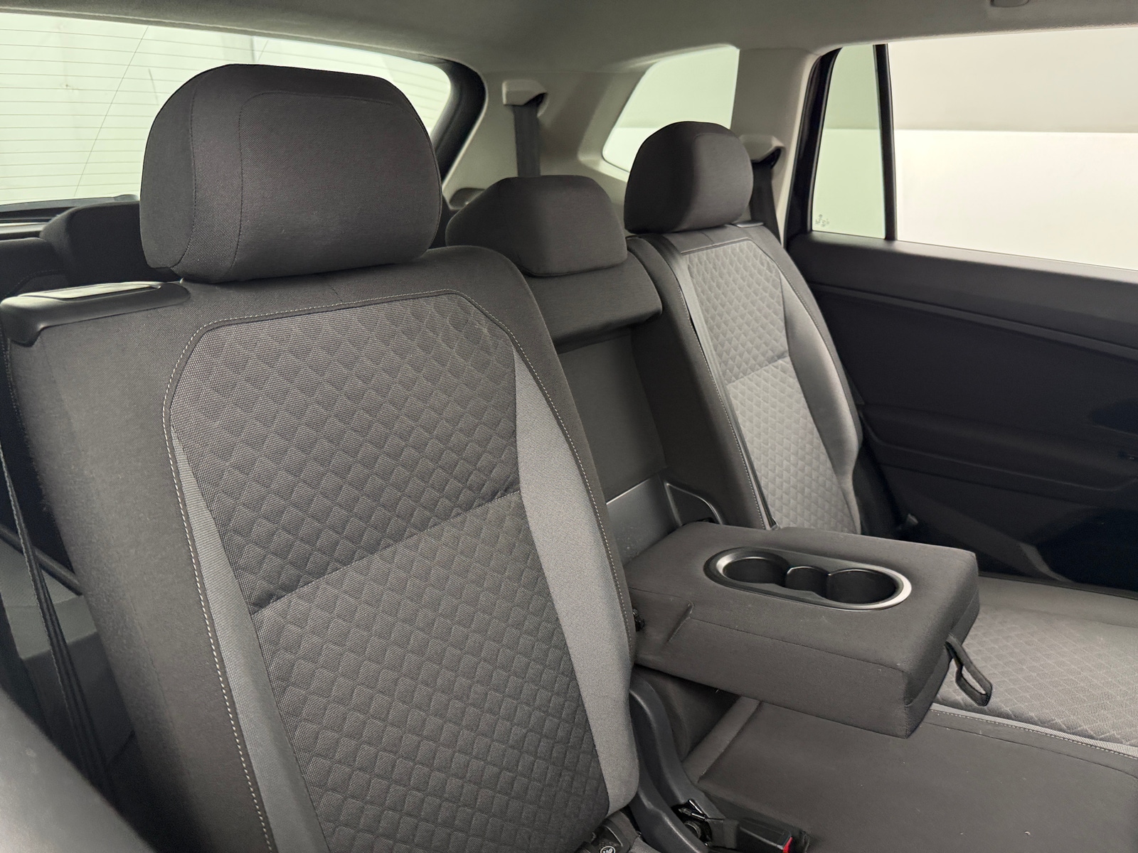 Thumbnail: 2019 Volkswagen Tiguan - 6