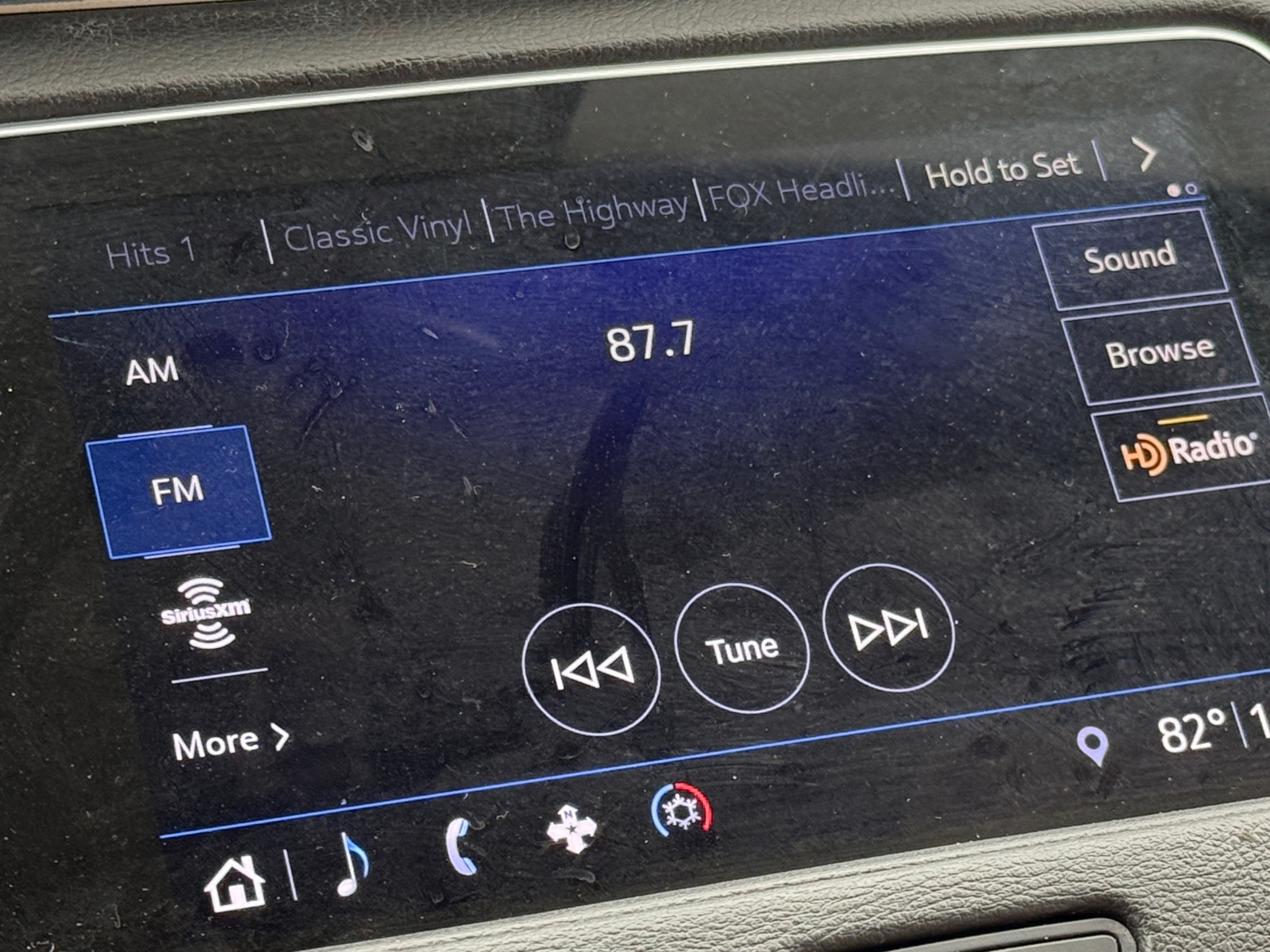 Thumbnail: 2019 Cadillac XT4 - 3