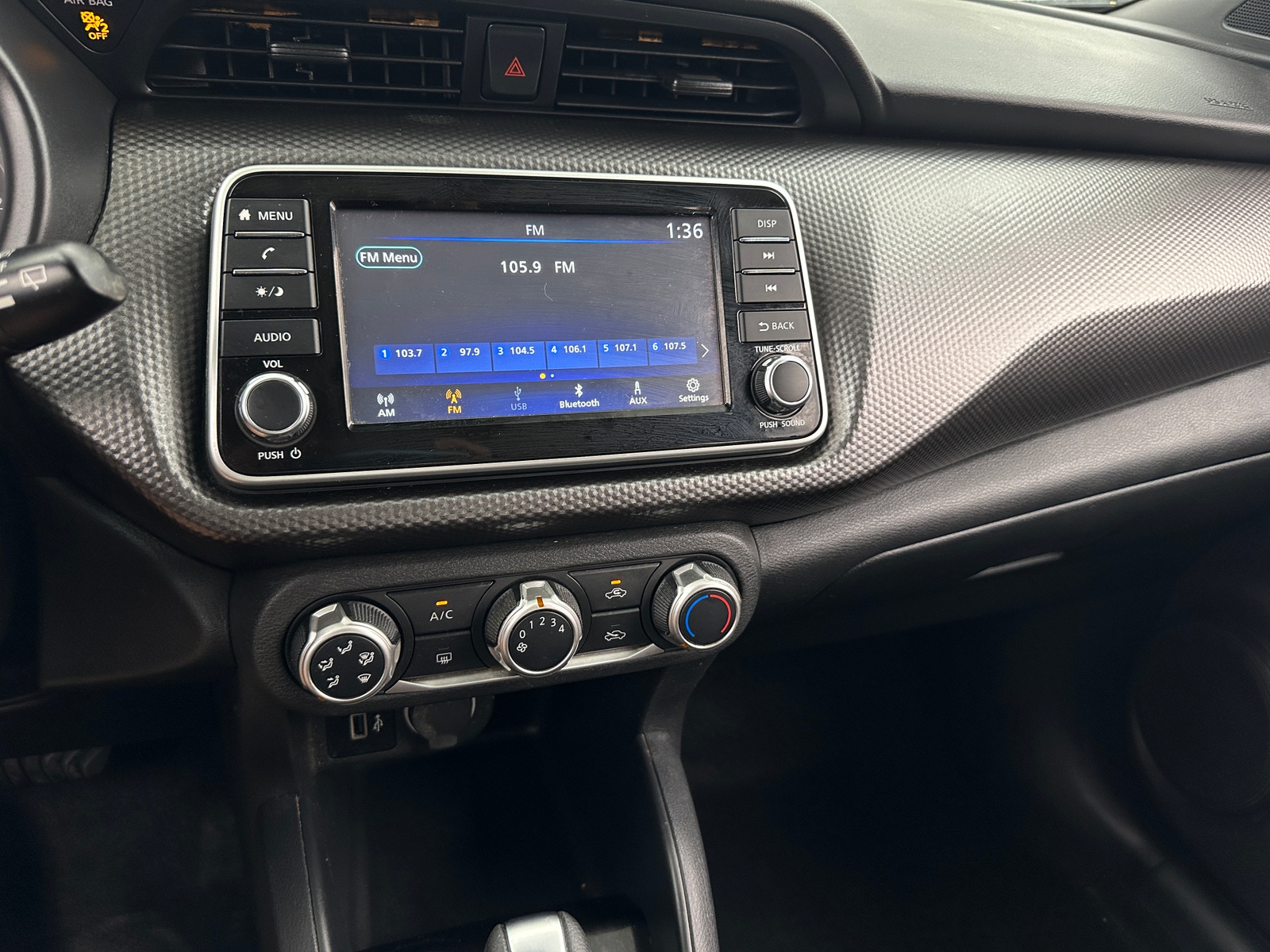 Thumbnail: 2020 Nissan Kicks - 4