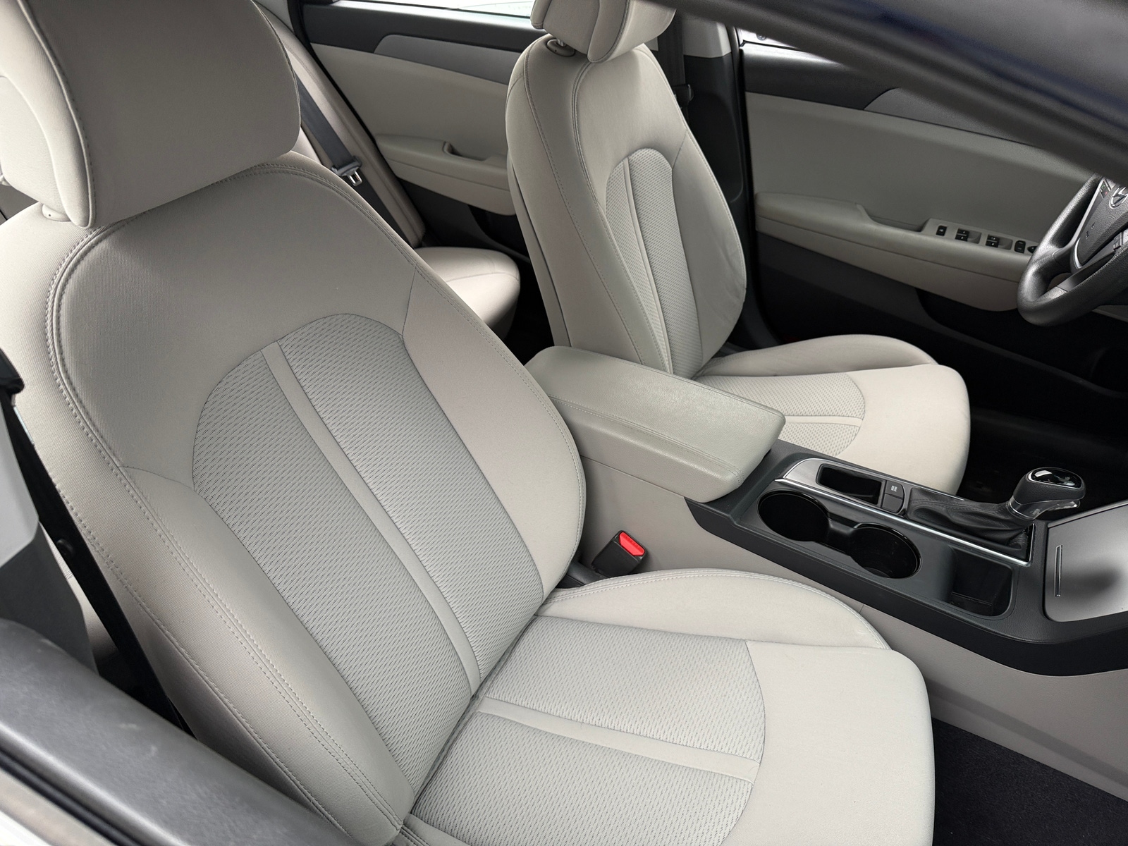 Thumbnail: 2016 Hyundai Sonata - 2