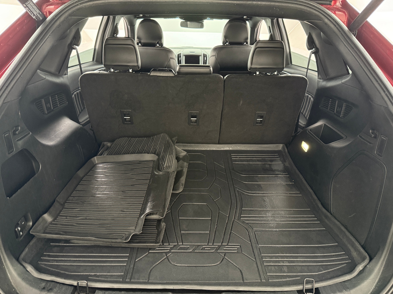 Thumbnail: 2019 Ford Edge - 6