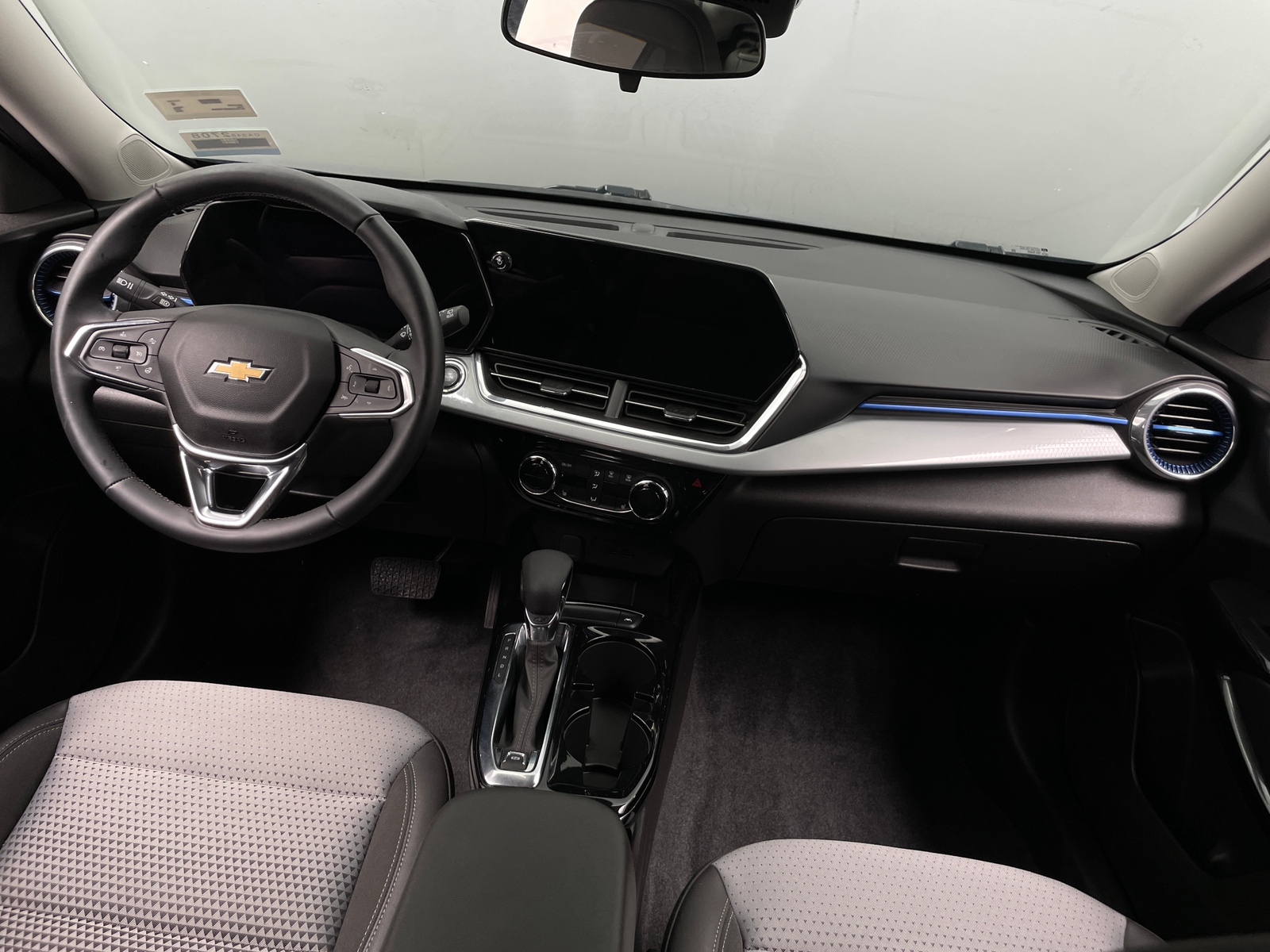 Thumbnail: 2024 Chevrolet Trax - 3