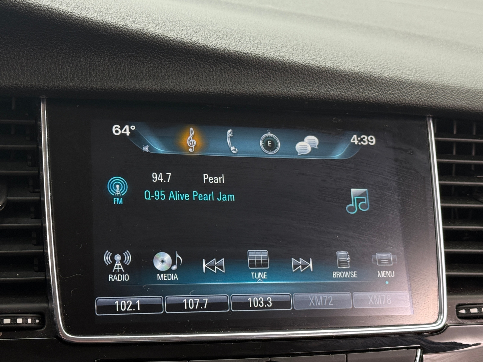Thumbnail: 2019 Buick Encore - 3
