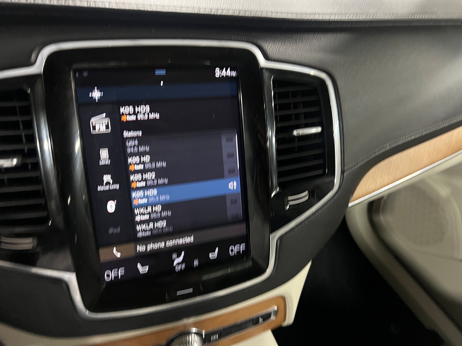 Thumbnail: 2020 Volvo XC90 - 3