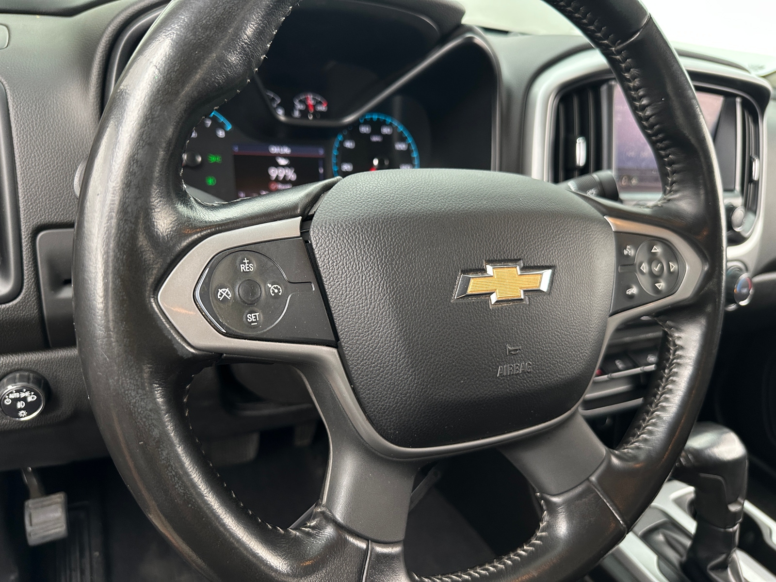 Thumbnail: 2019 Chevrolet Colorado - 5
