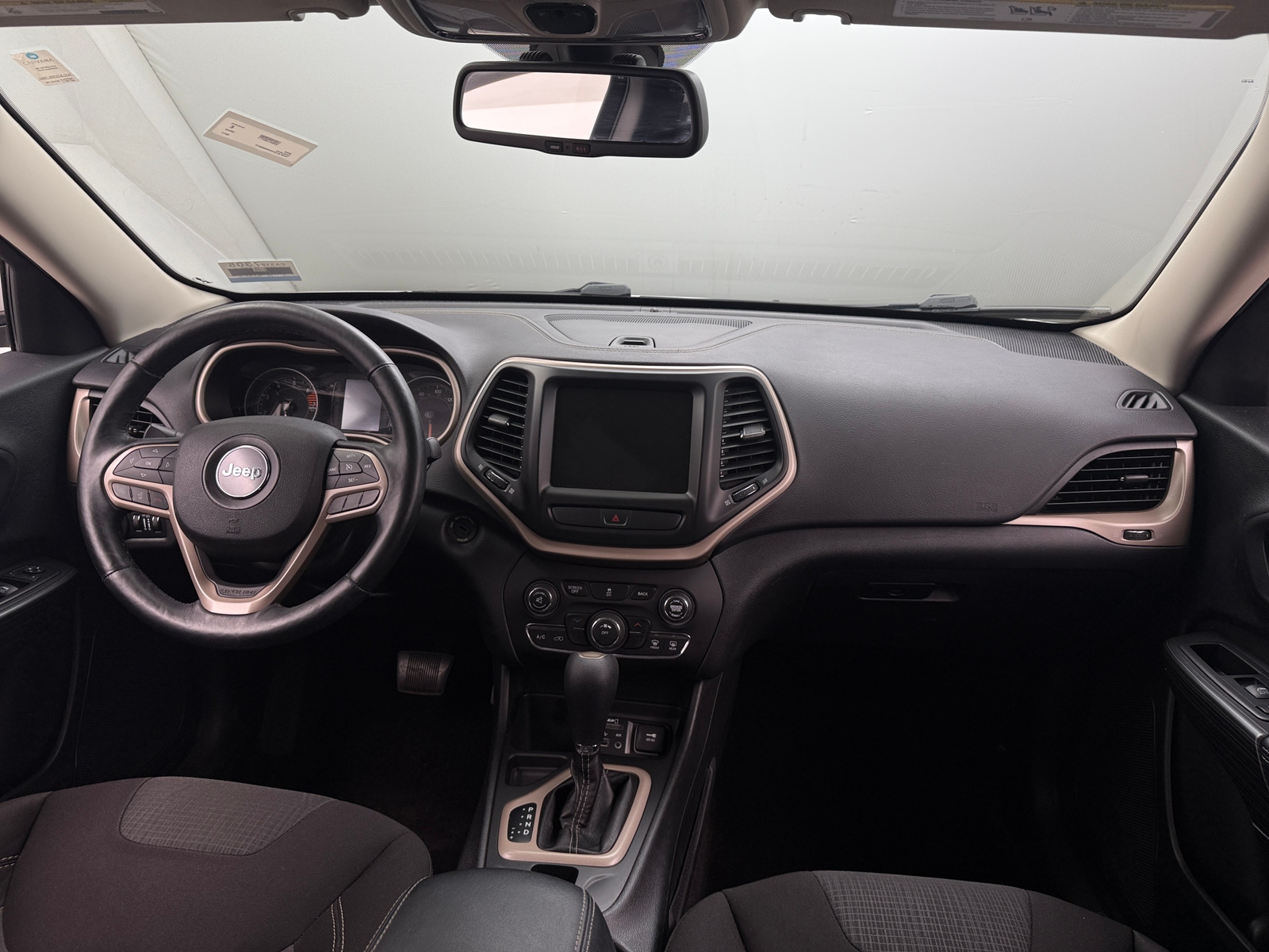 Thumbnail: 2017 Jeep Cherokee - 3