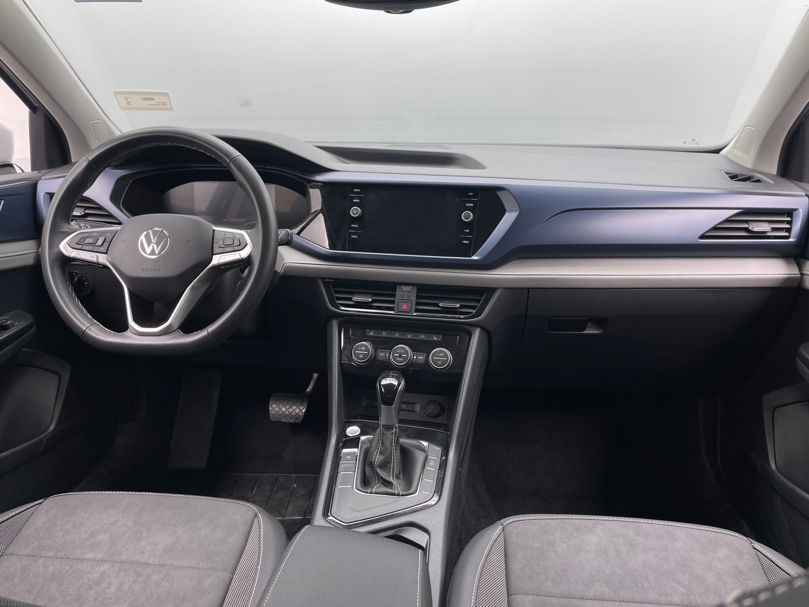 Thumbnail: 2024 Volkswagen Taos - 2