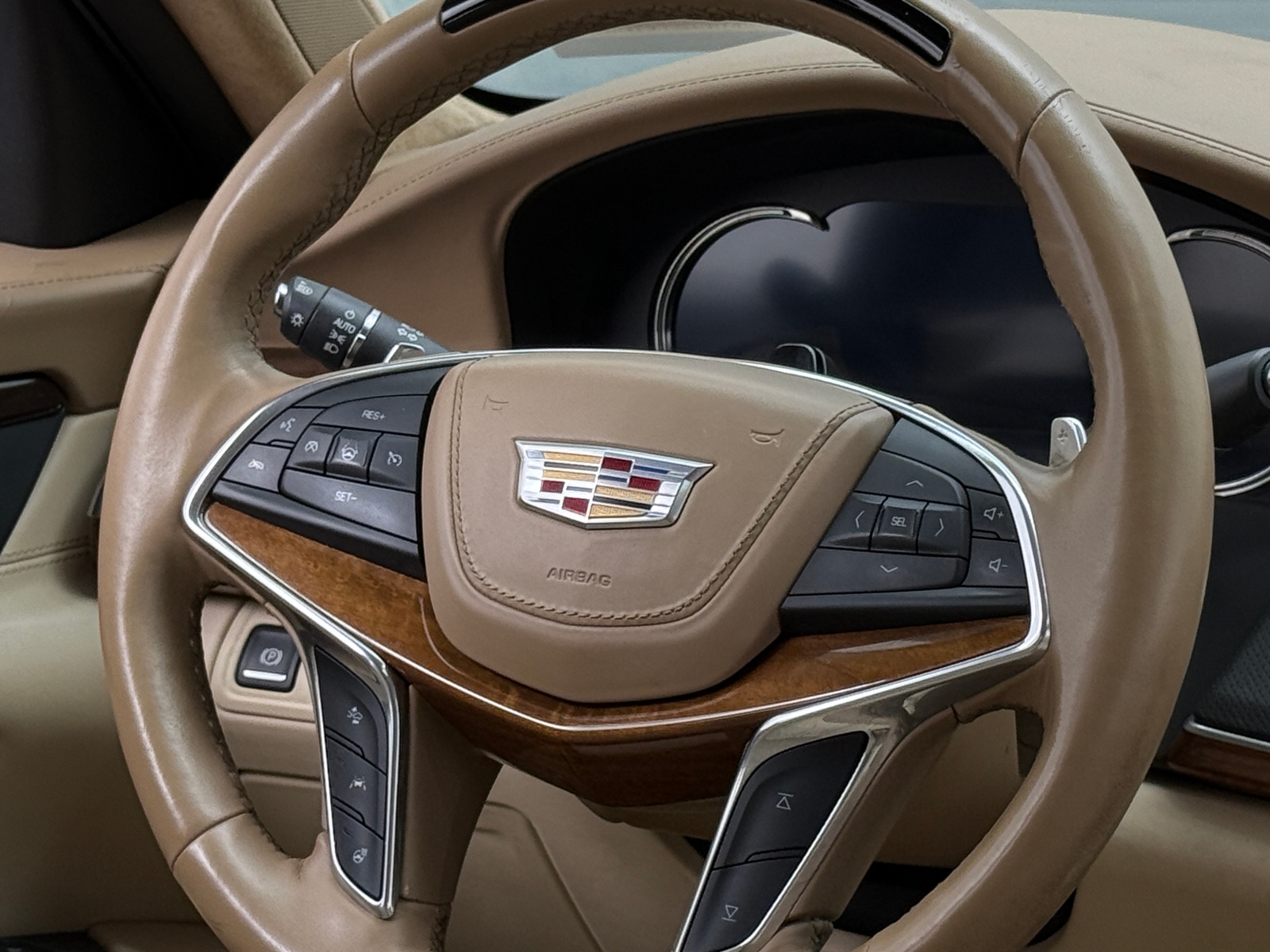 Thumbnail: 2018 Cadillac CT6 - 4