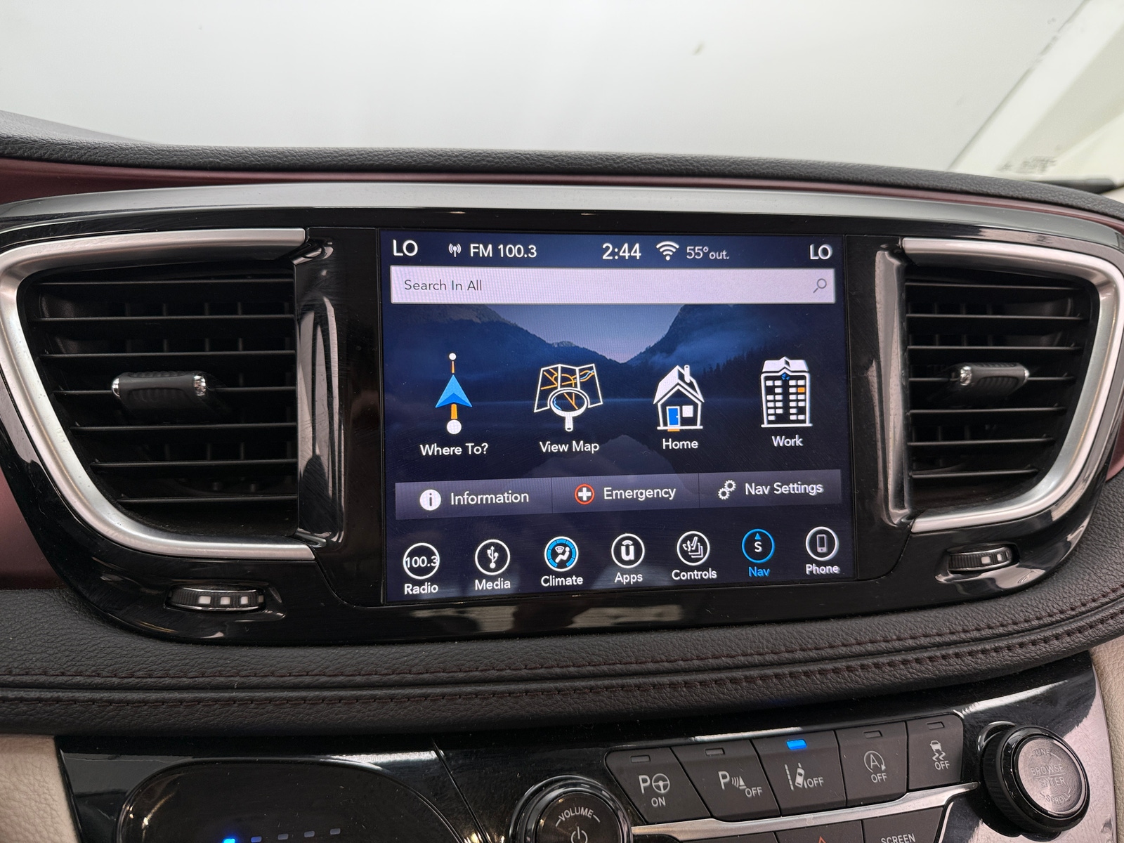 Thumbnail: 2019 Chrysler Pacifica - 3