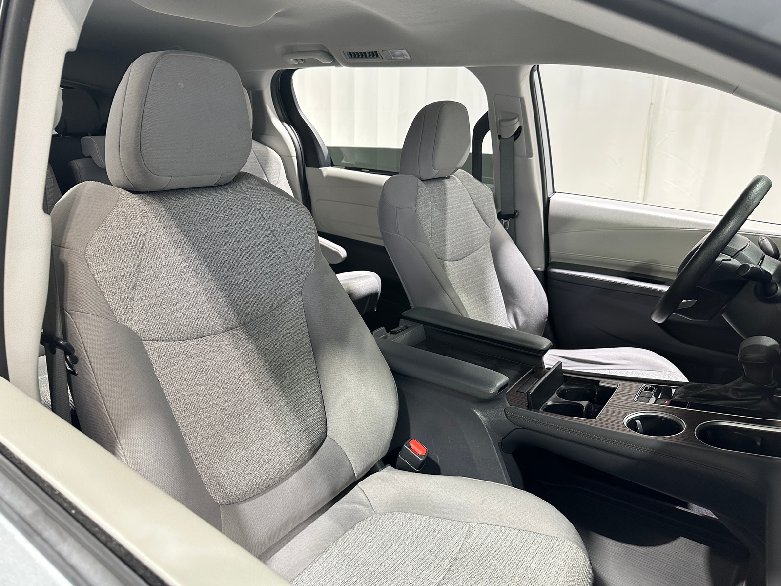 Thumbnail: 2021 Toyota Sienna - 2