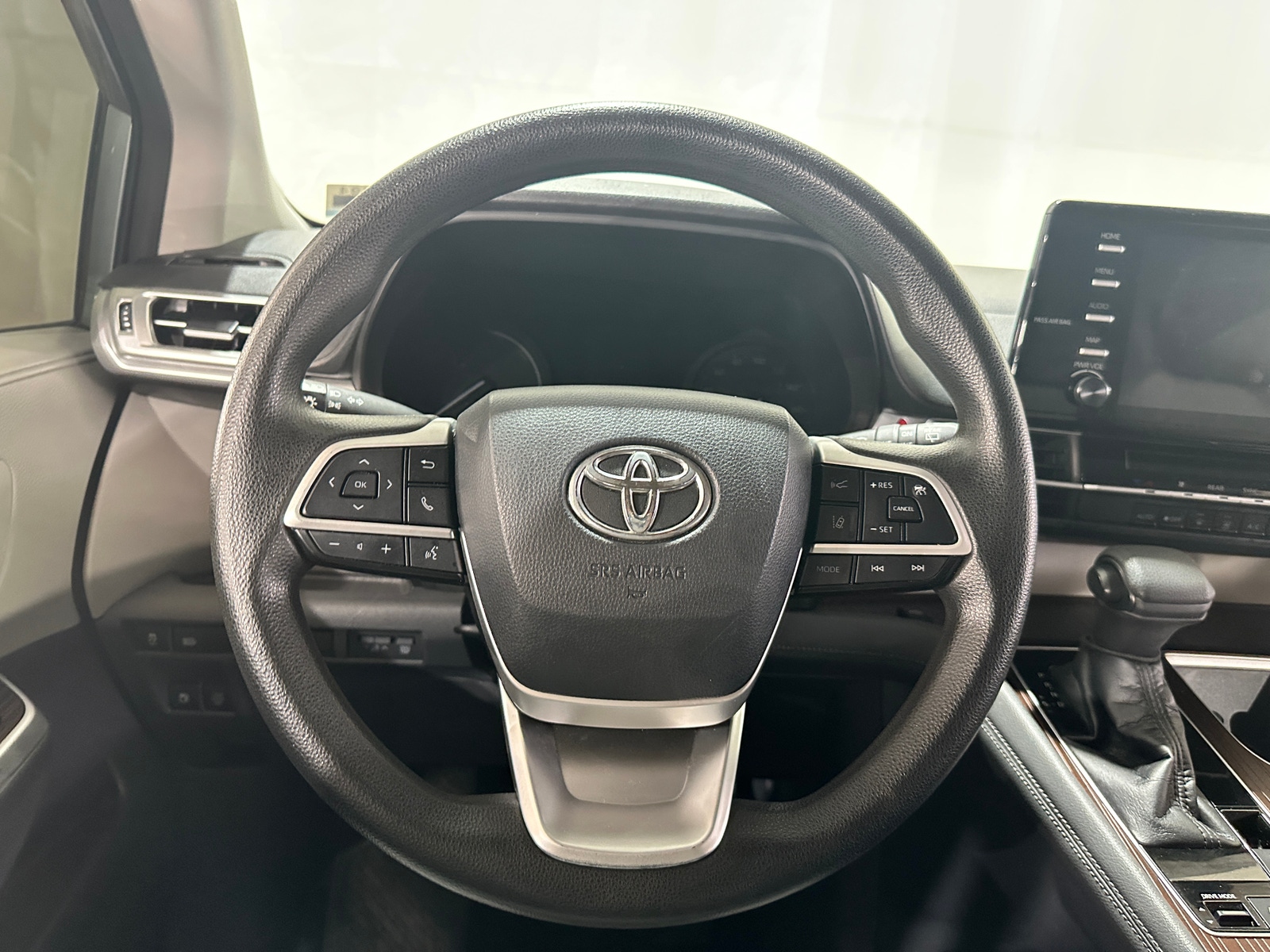 Thumbnail: 2021 Toyota Sienna - 5