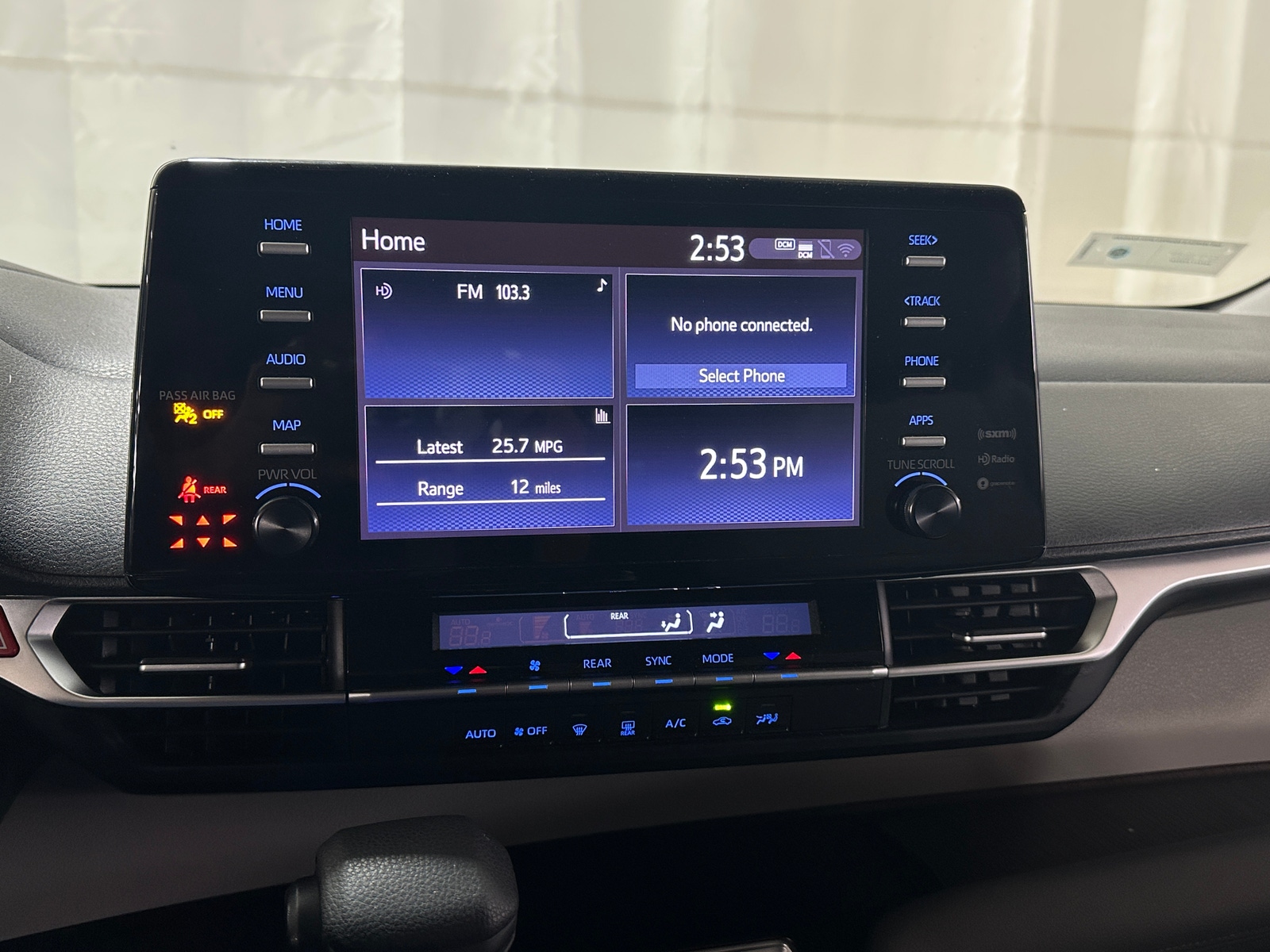 Thumbnail: 2021 Toyota Sienna - 4