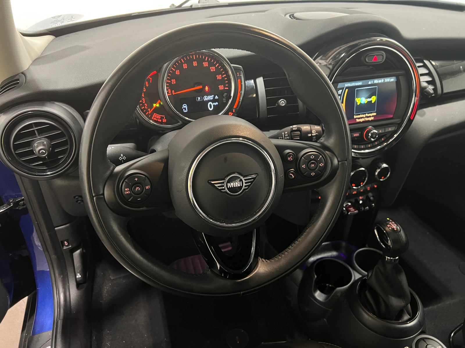 Thumbnail: 2019 MINI Cooper Hardtop - 4