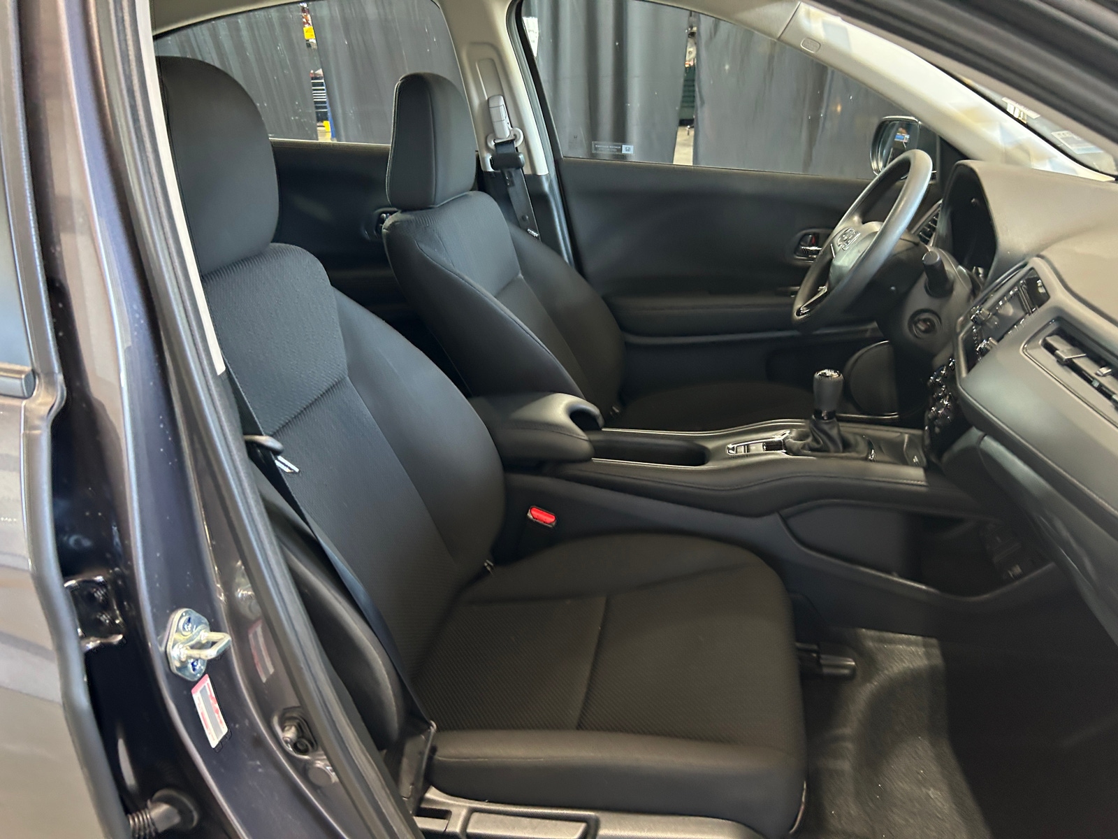 Thumbnail: 2018 Honda HR-V - 2