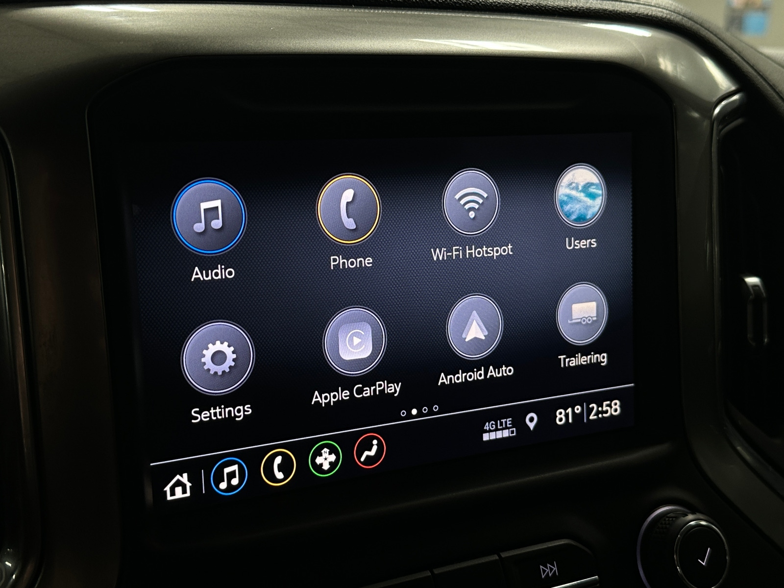 Thumbnail: 2019 Chevrolet Silverado 1500 - 4