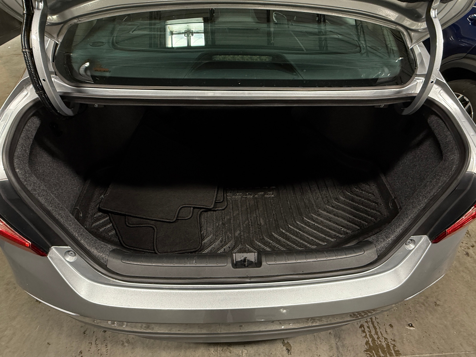 Thumbnail: 2019 Honda Accord - 6