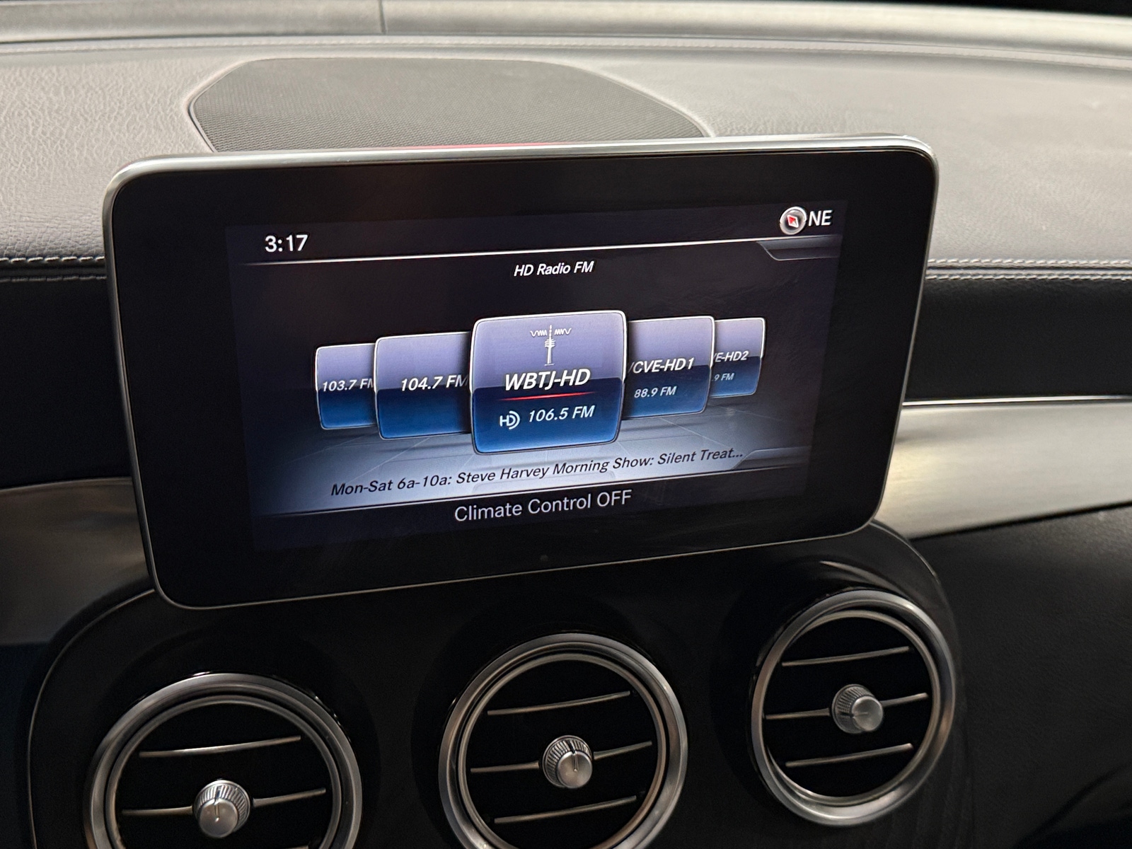 Thumbnail: 2019 Mercedes-Benz GLC - 3