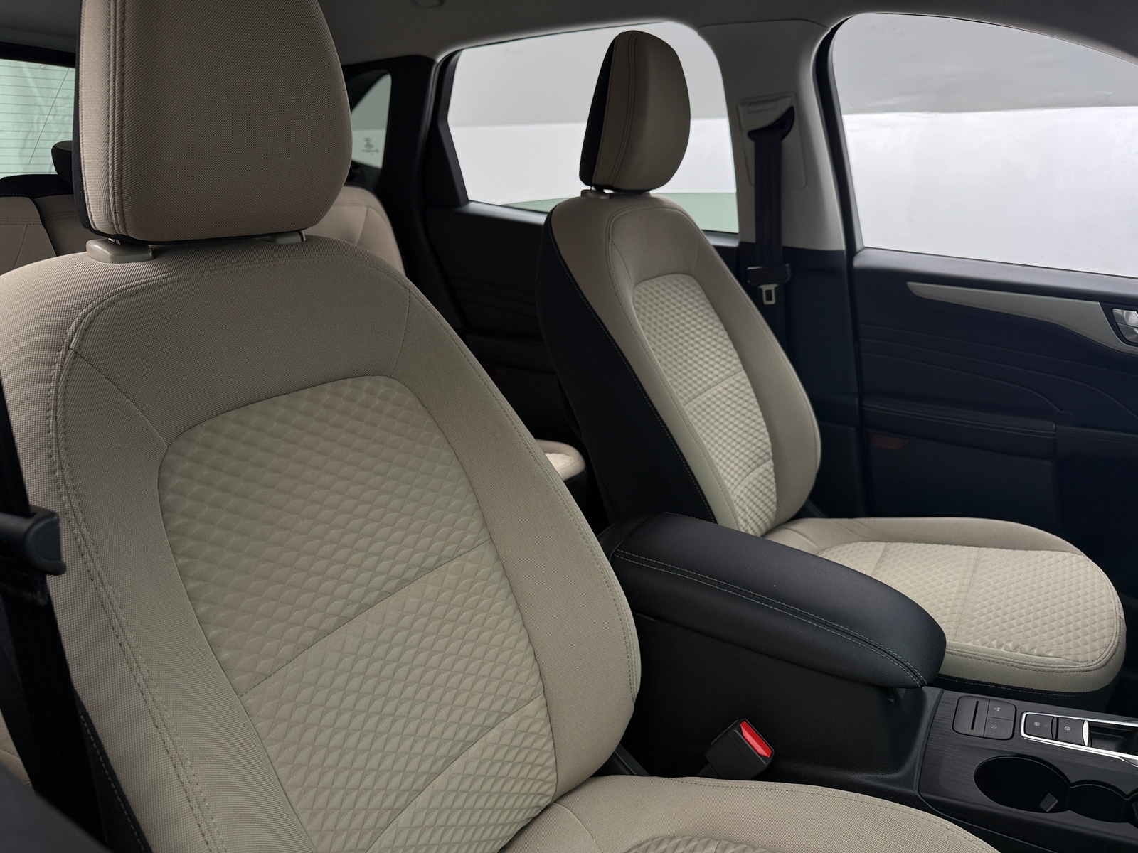 Thumbnail: 2021 Ford Escape - 2