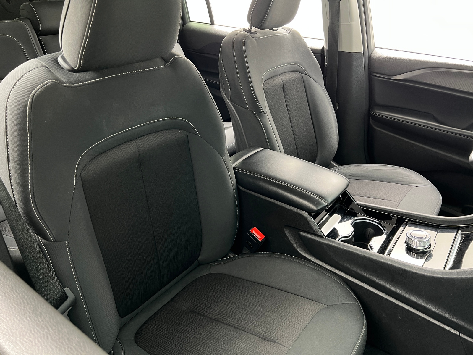 Thumbnail: 2023 Jeep Grand Cherokee L - 2