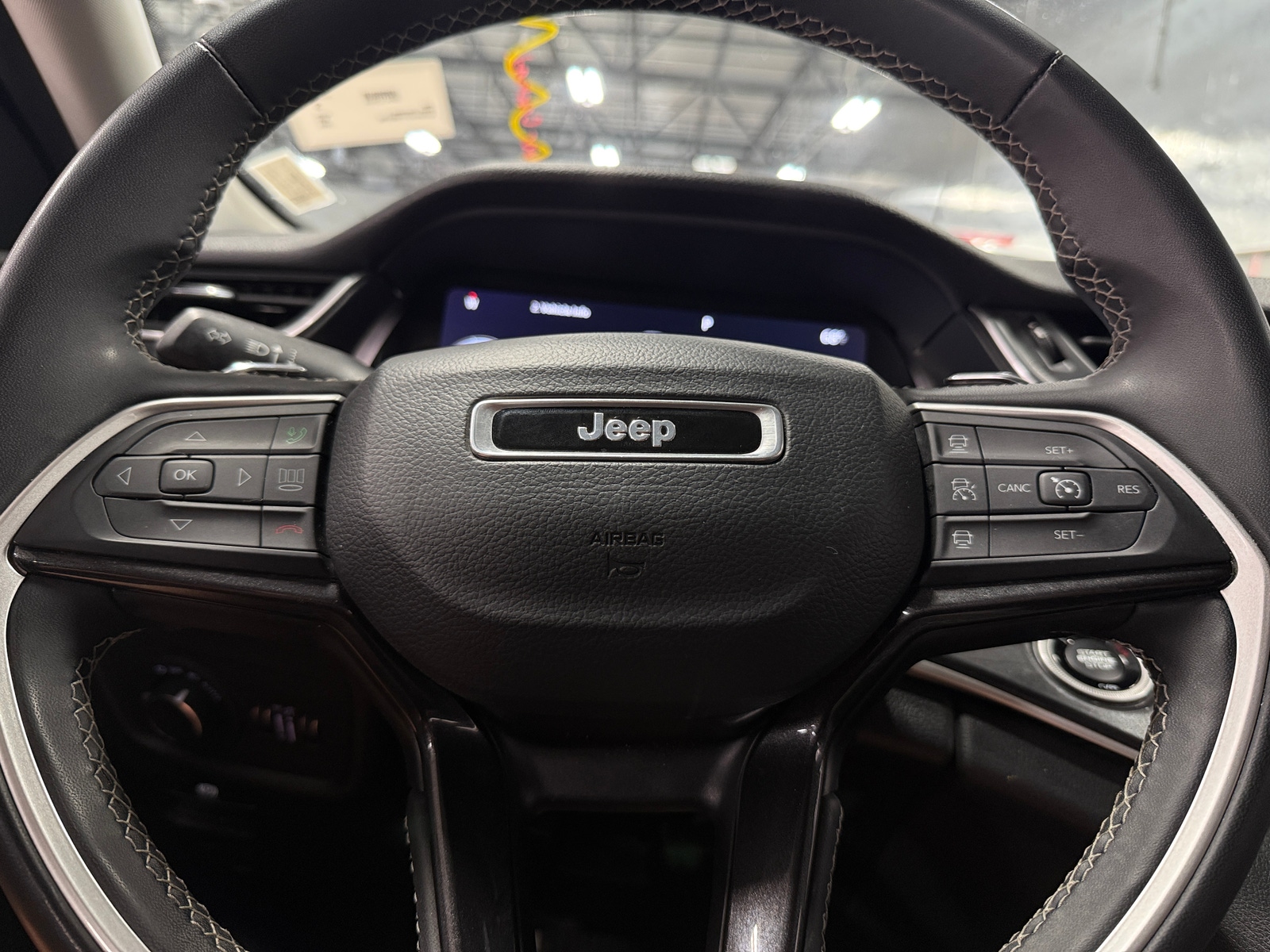 Thumbnail: 2023 Jeep Grand Cherokee L - 5