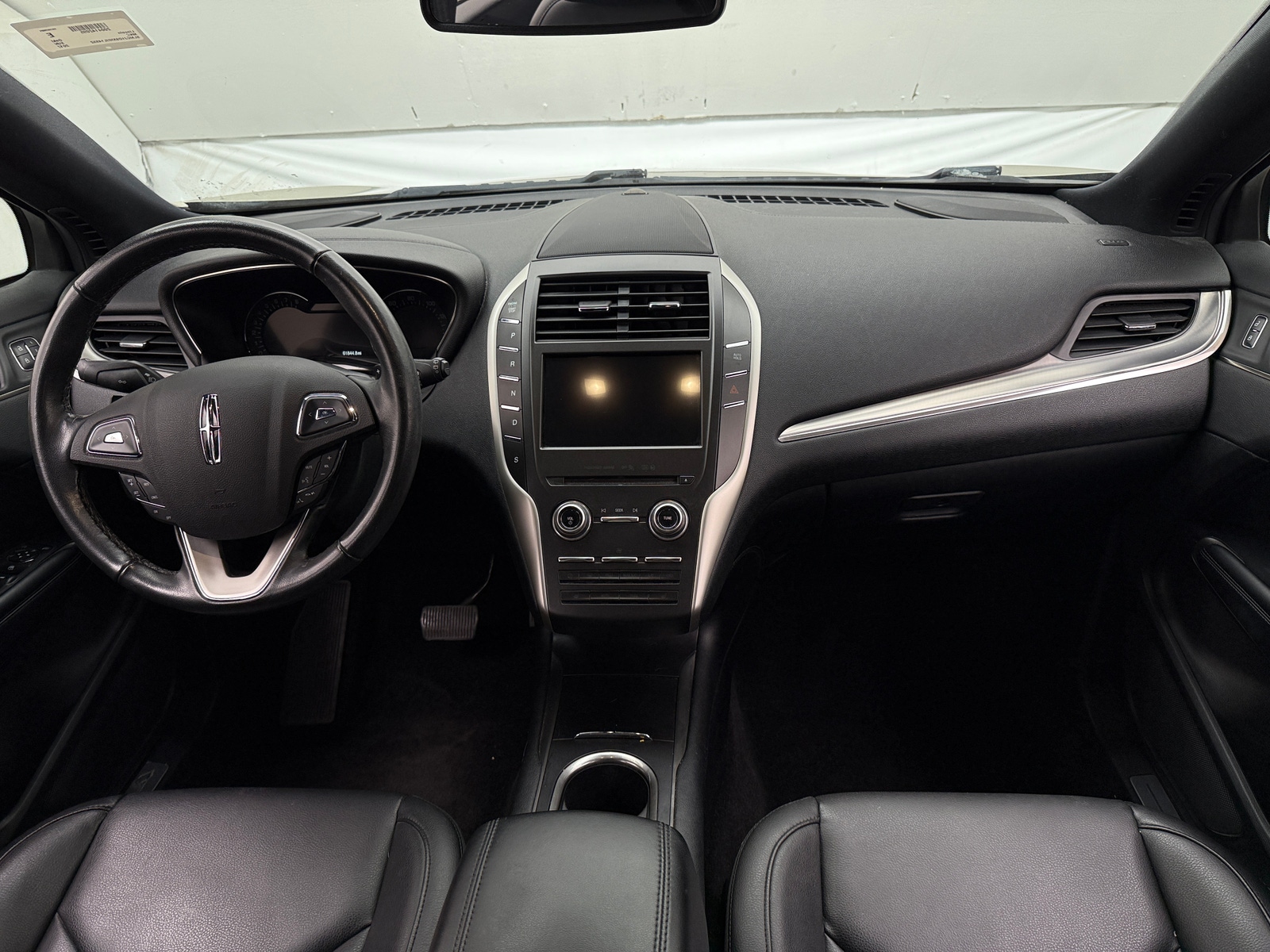 Thumbnail: 2017 Lincoln MKC - 2