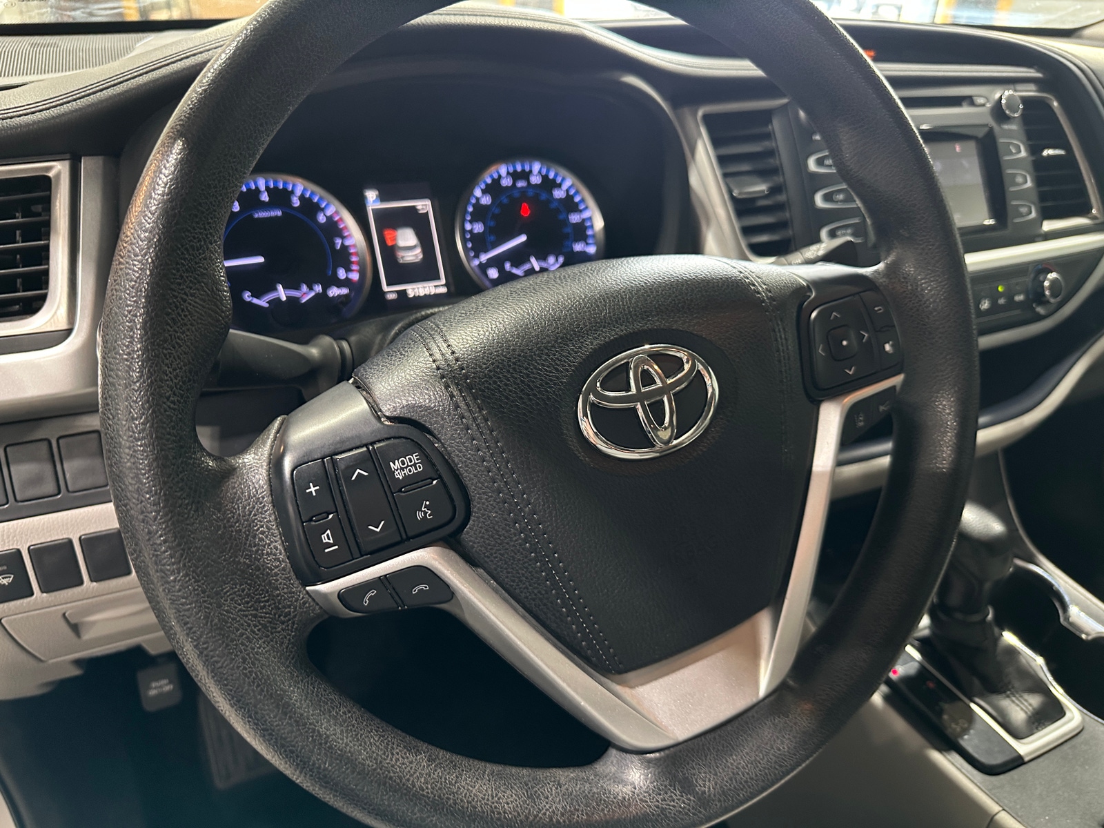 Thumbnail: 2018 Toyota Highlander - 5