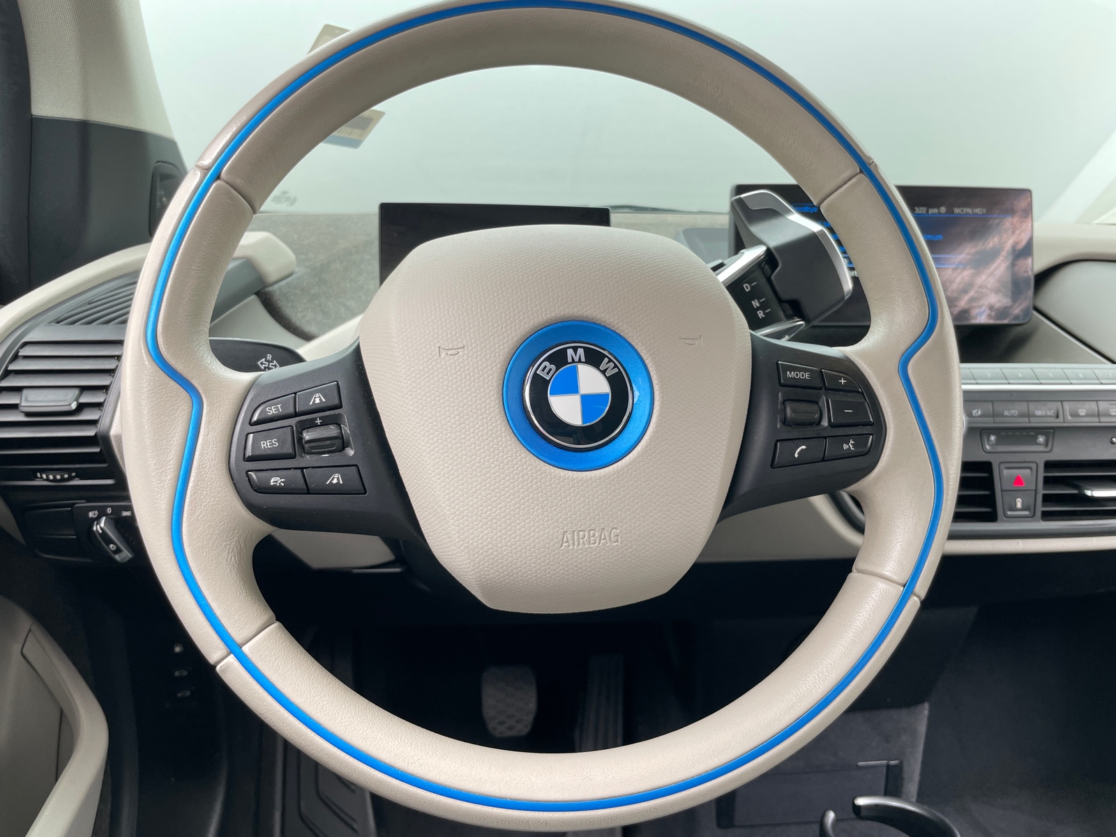 Thumbnail: 2015 BMW i3 - 5