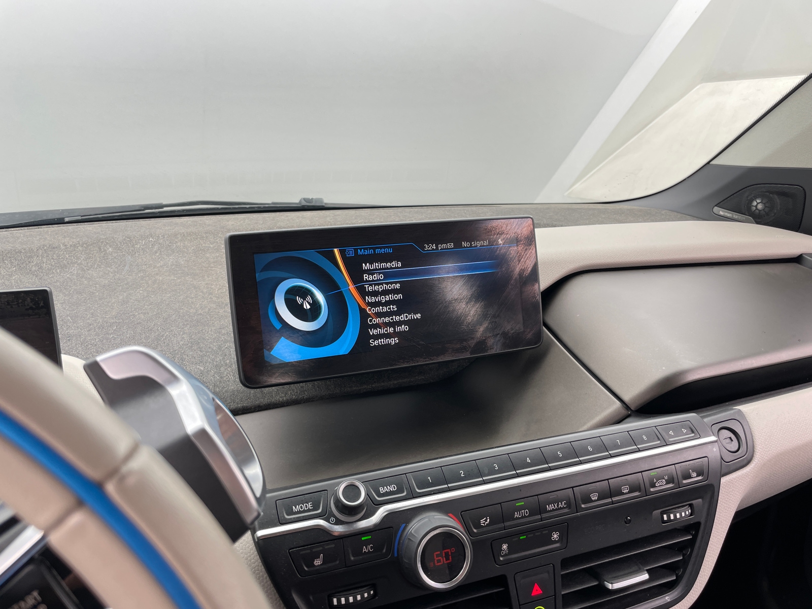 Thumbnail: 2015 BMW i3 - 4