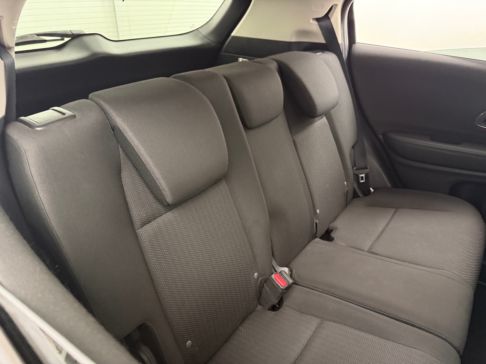 Thumbnail: 2016 Honda HR-V - 6
