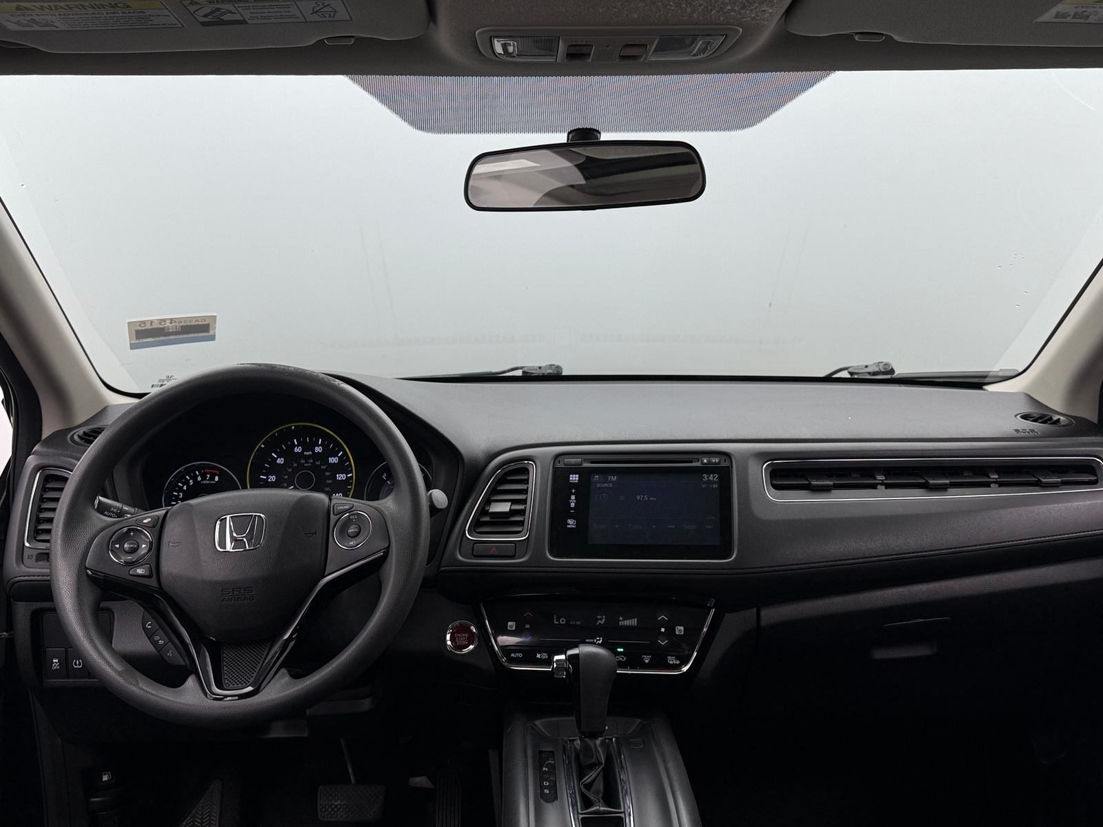 Thumbnail: 2016 Honda HR-V - 3