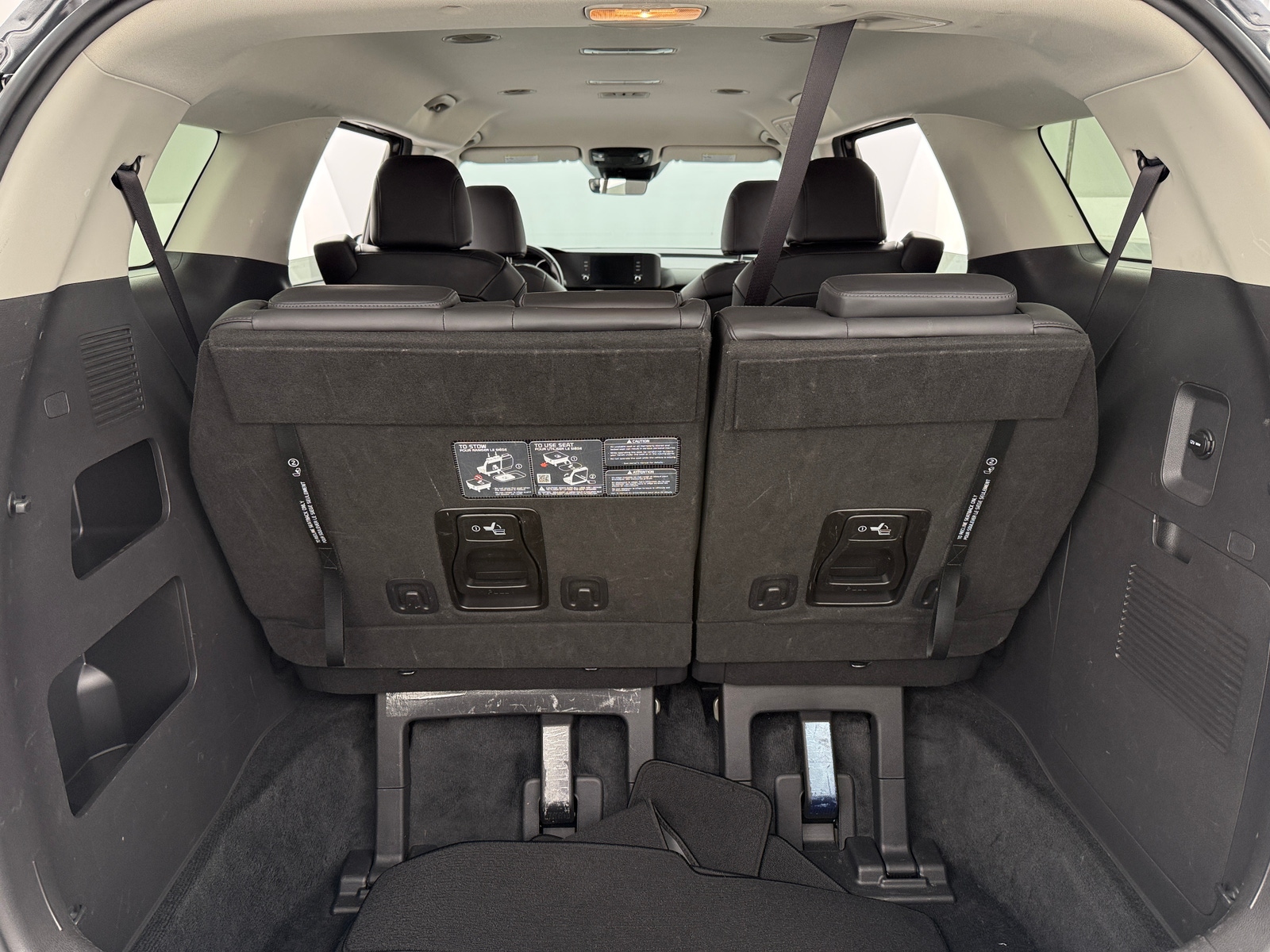 Thumbnail: 2024 Kia Carnival - 6