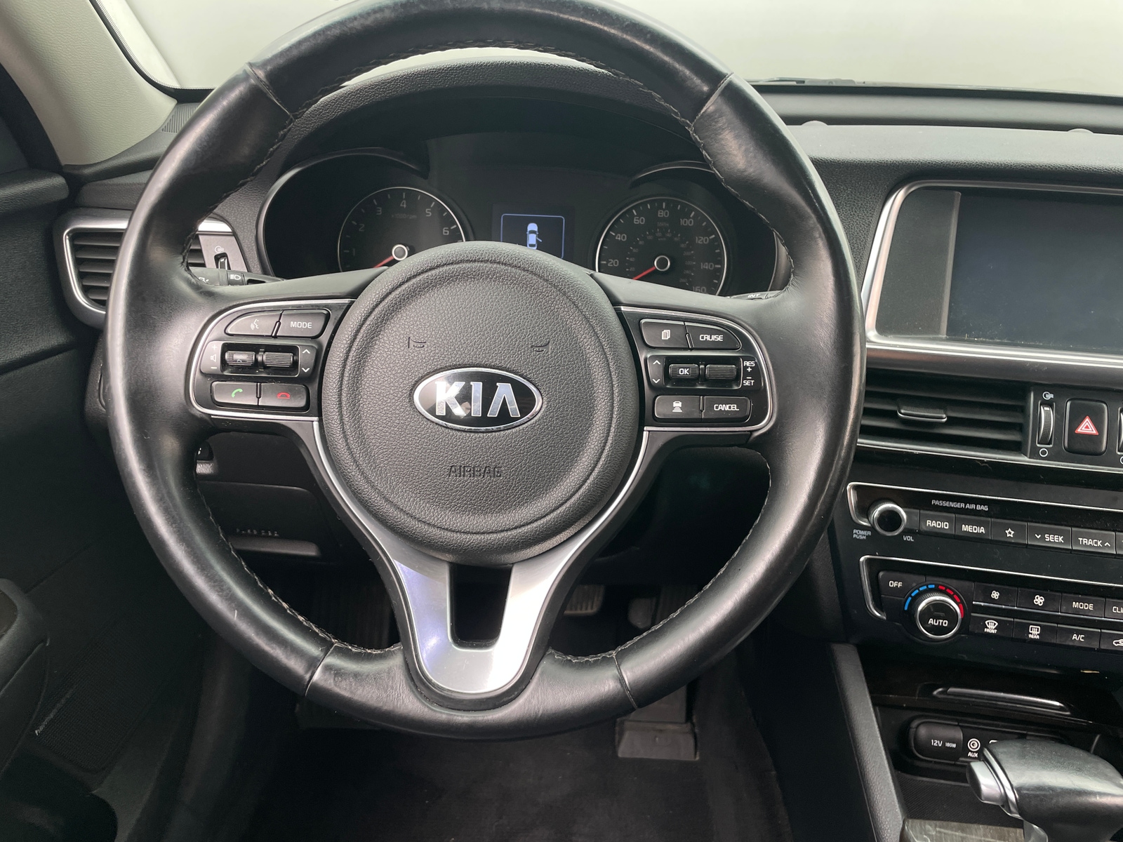 Thumbnail: 2018 Kia Optima - 4
