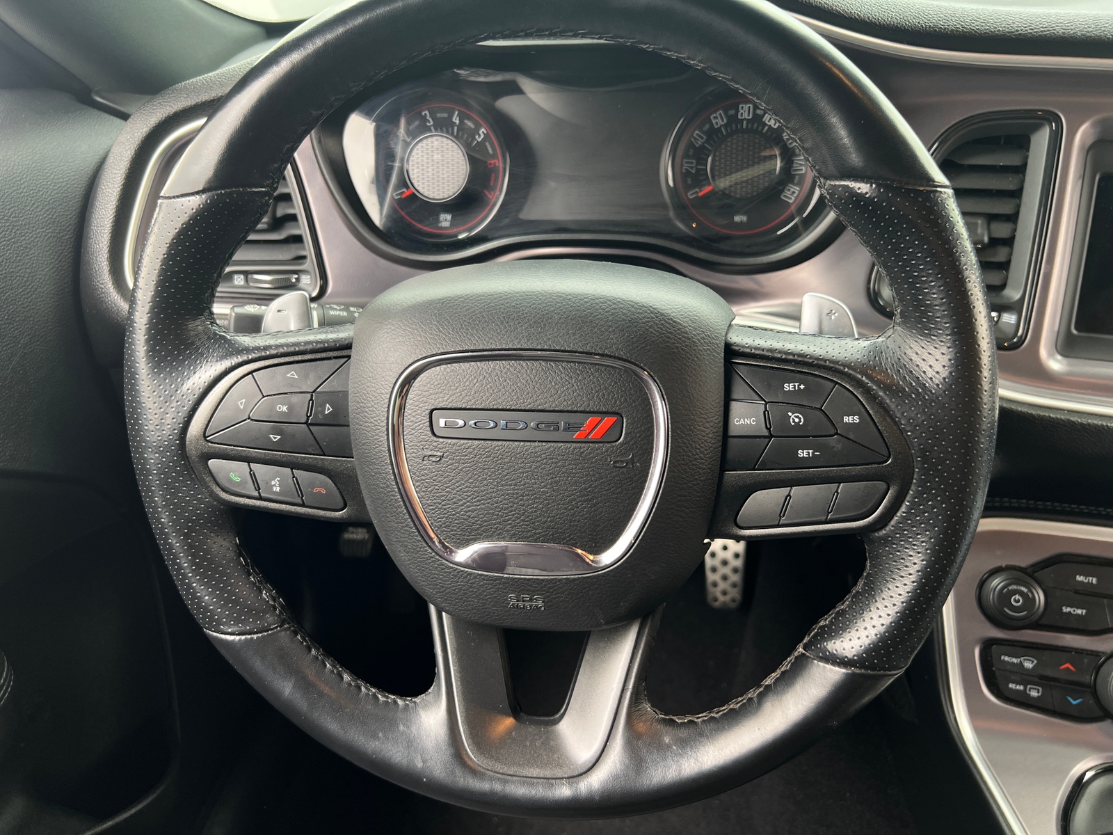 Thumbnail: 2021 Dodge Challenger - 4