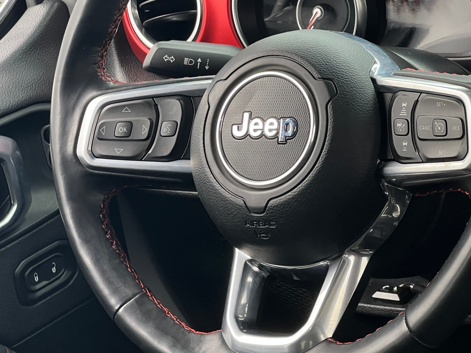 Thumbnail: 2021 Jeep Gladiator - 4