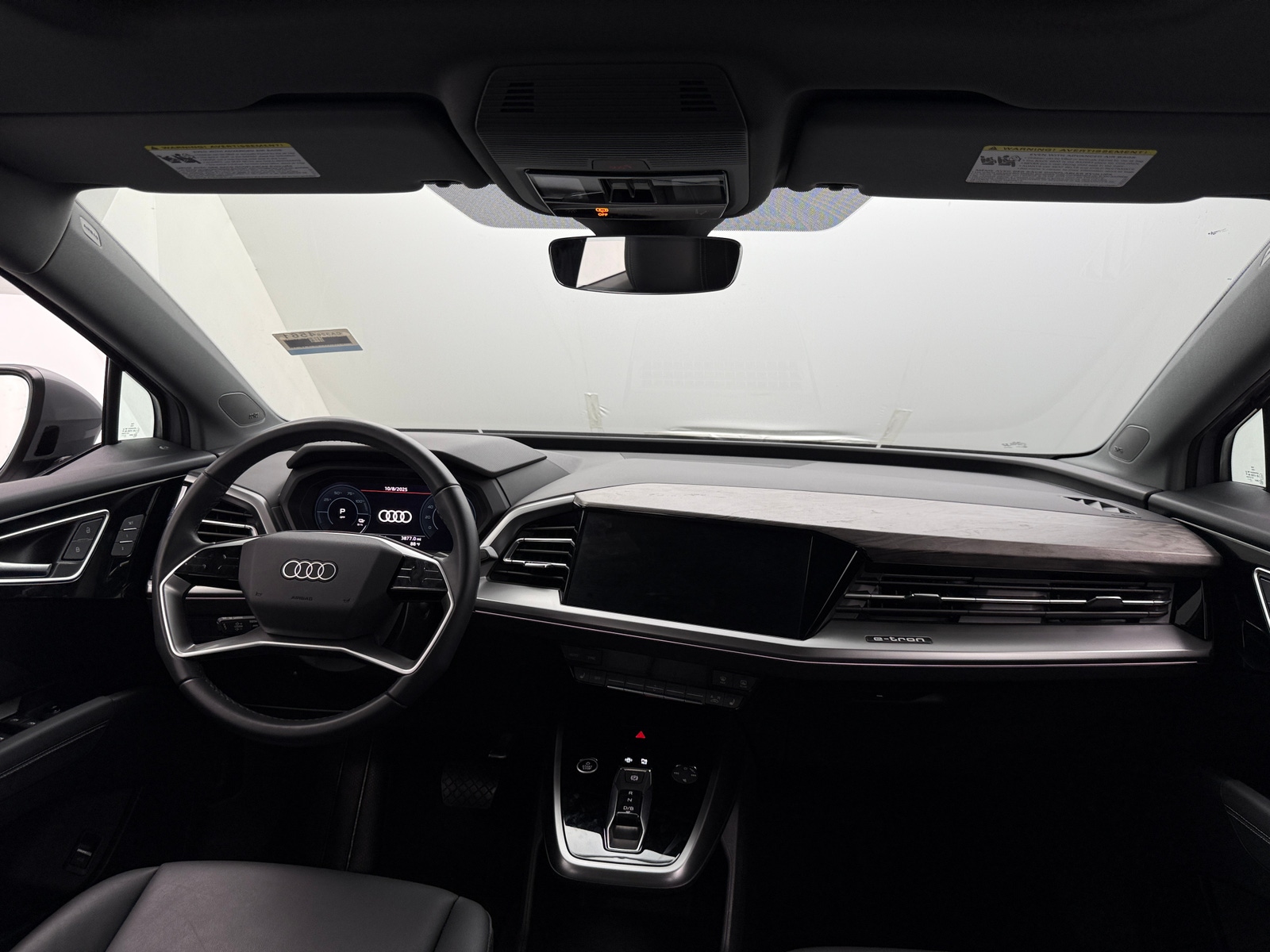 Thumbnail: 2023 Audi Q4 e-tron - 2