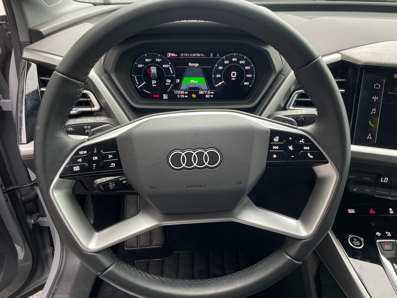 Thumbnail: 2023 Audi Q4 e-tron - 4